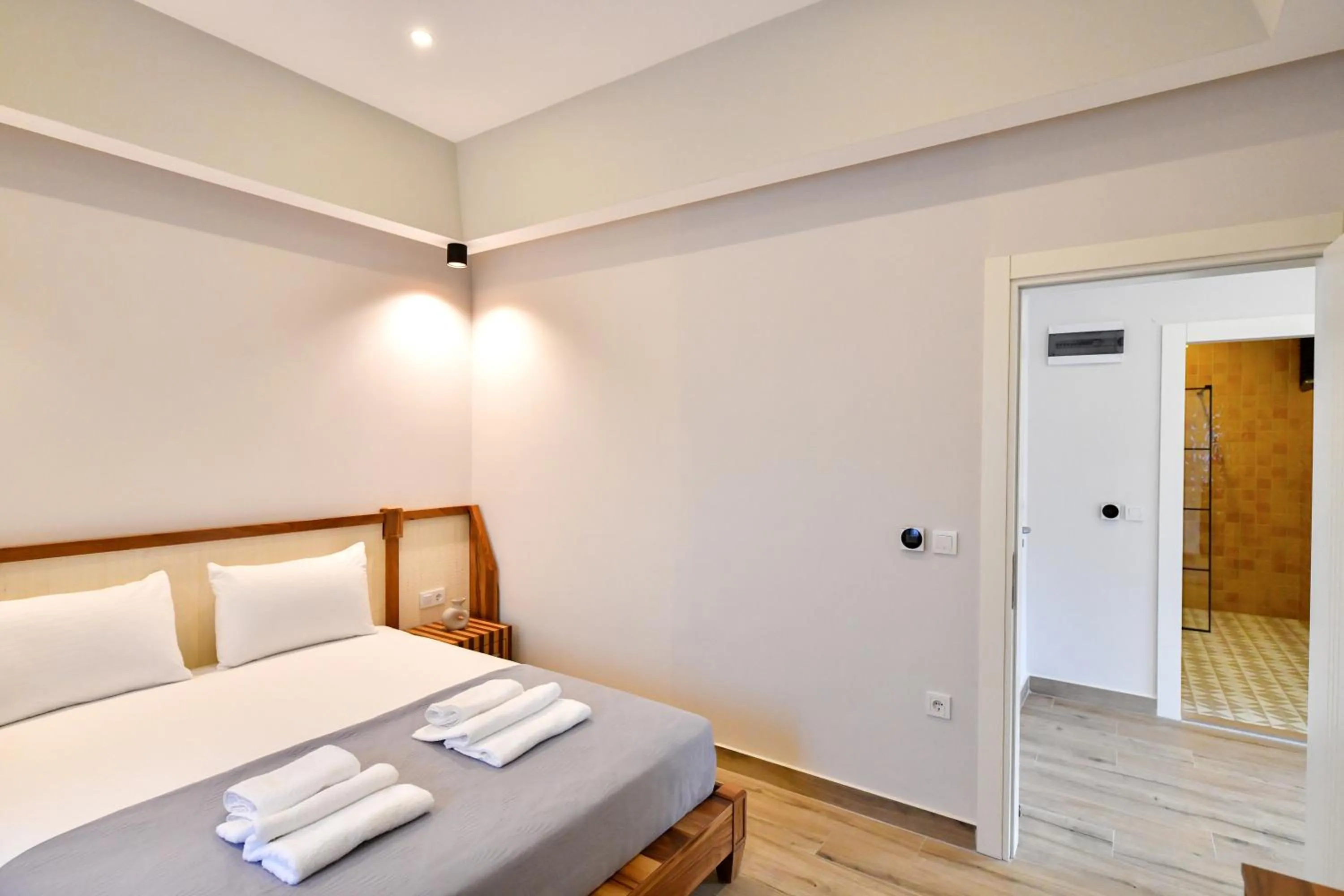 Bedroom, Bed in Bliss Loft