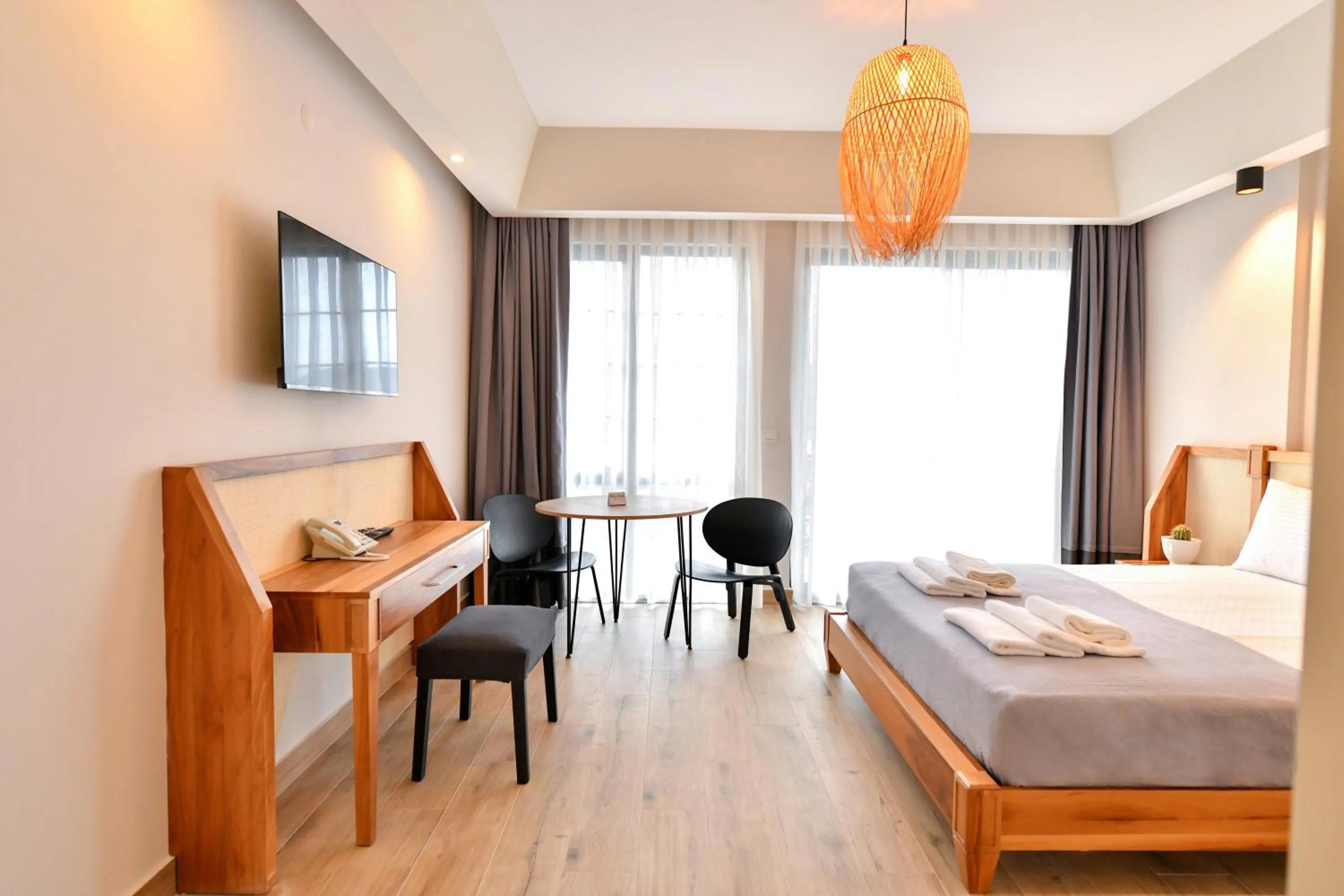 Photo of the whole room, Bed in Bliss Loft