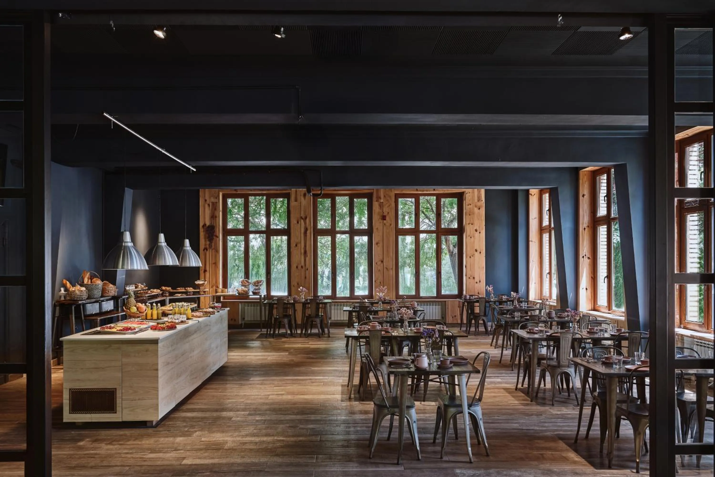 Restaurant/places to eat in Hotel MET Pamplona