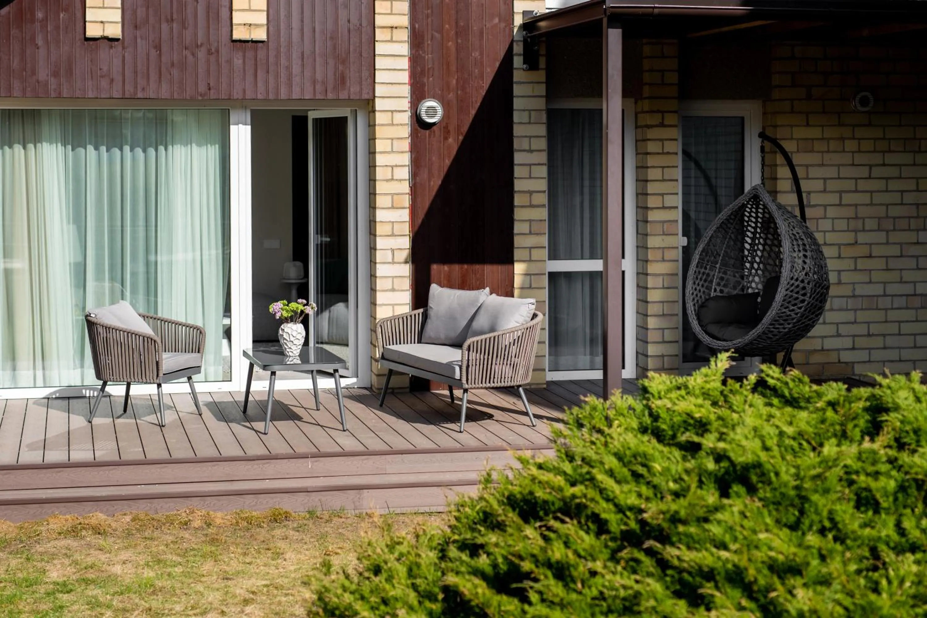Patio in COME2rest - Smilga