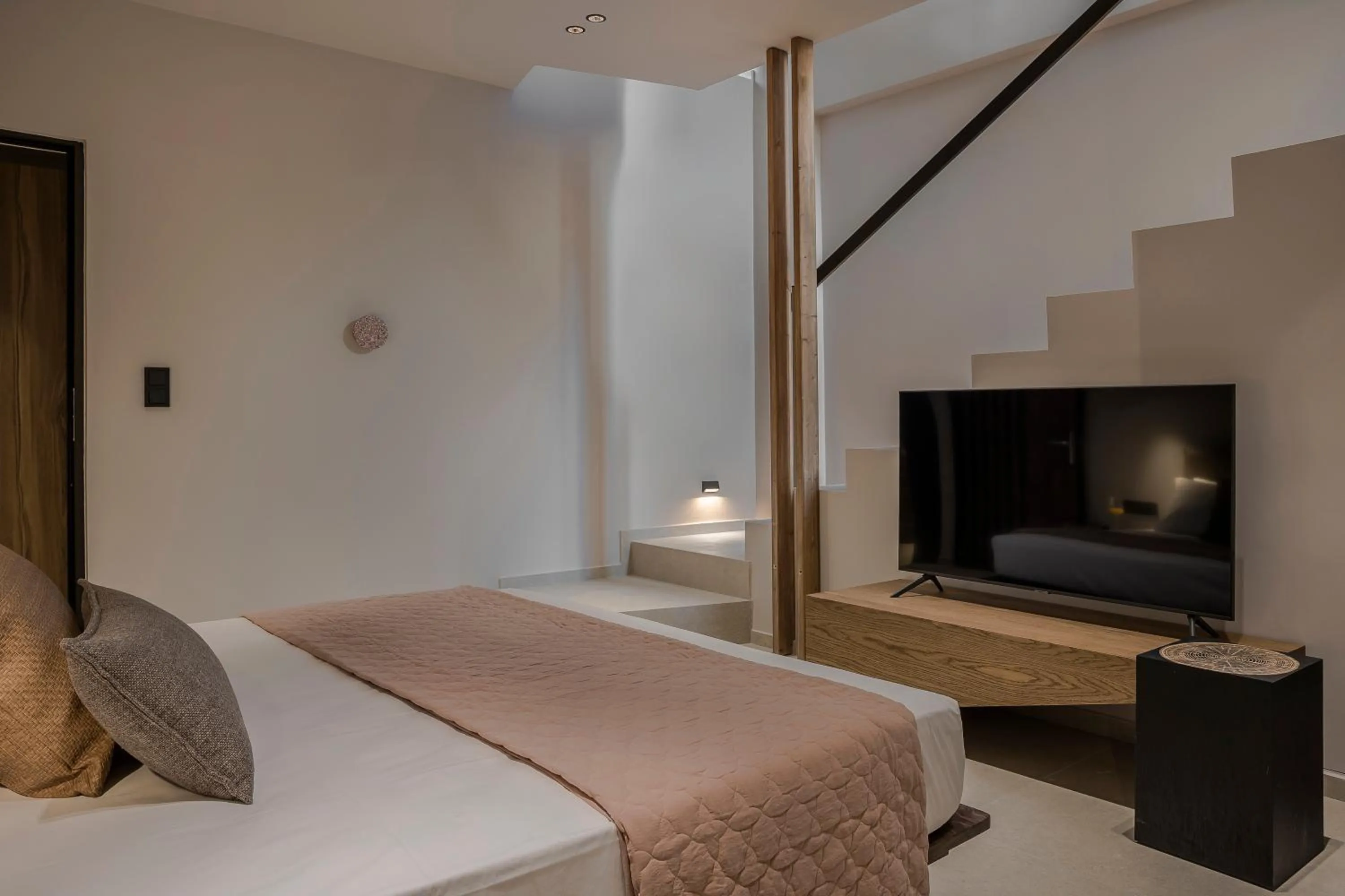 Photo of the whole room, Bed in SEA ZANTE Luxury Beachfront Retreat