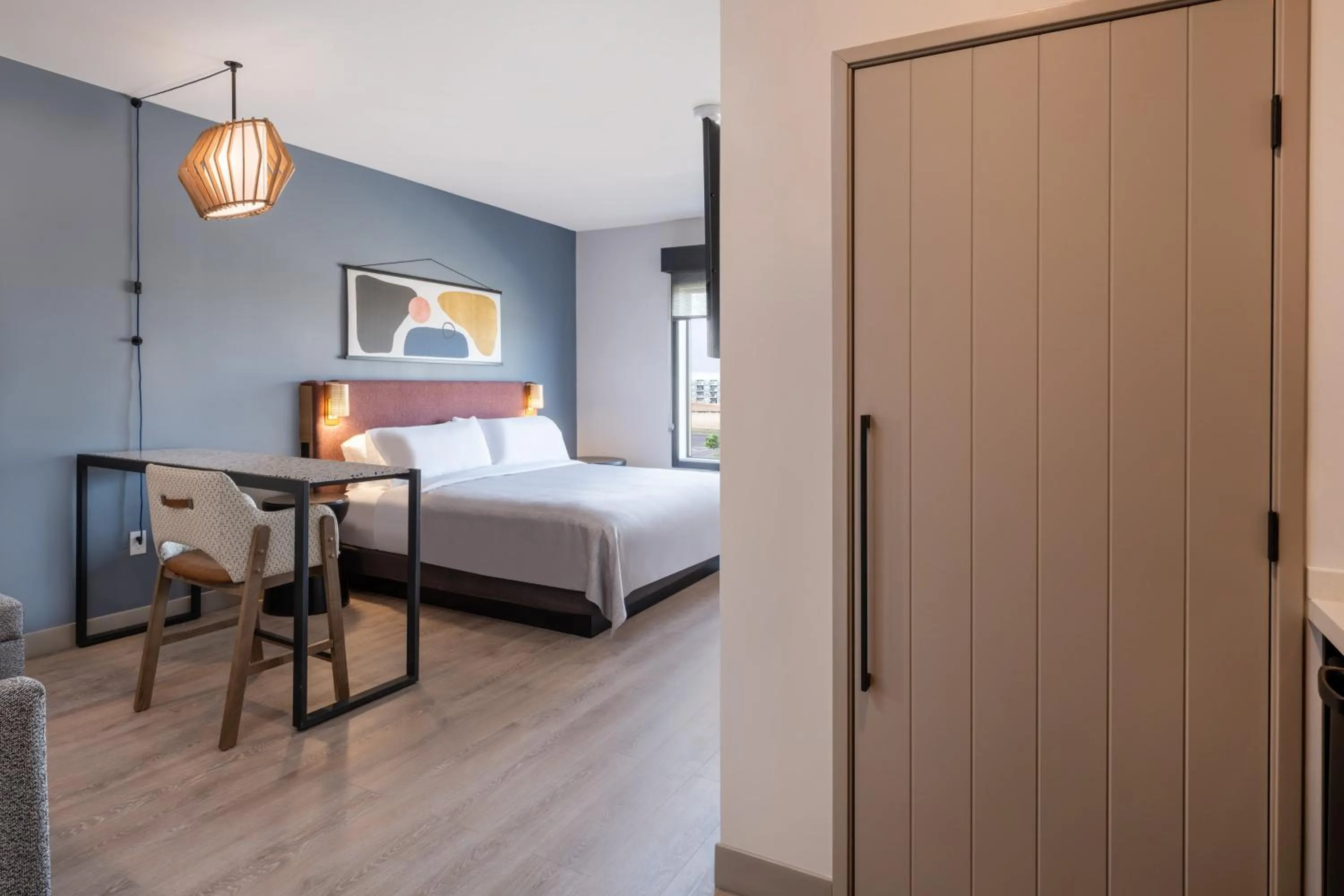 Photo of the whole room, Bed in Atwell Suites - DENVER AIRPORT TOWER ROAD by IHG