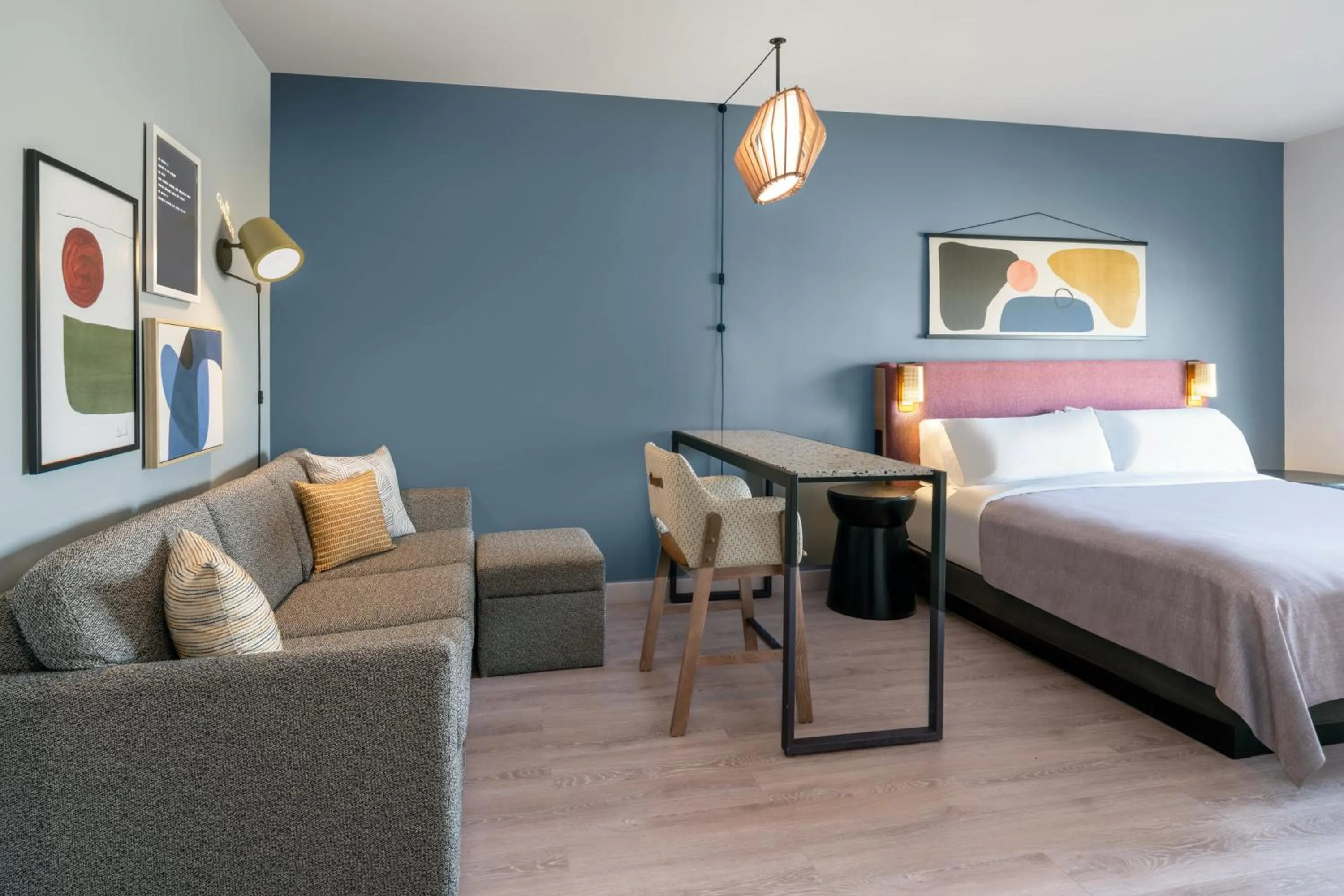 Photo of the whole room, Bed in Atwell Suites - DENVER AIRPORT TOWER ROAD by IHG