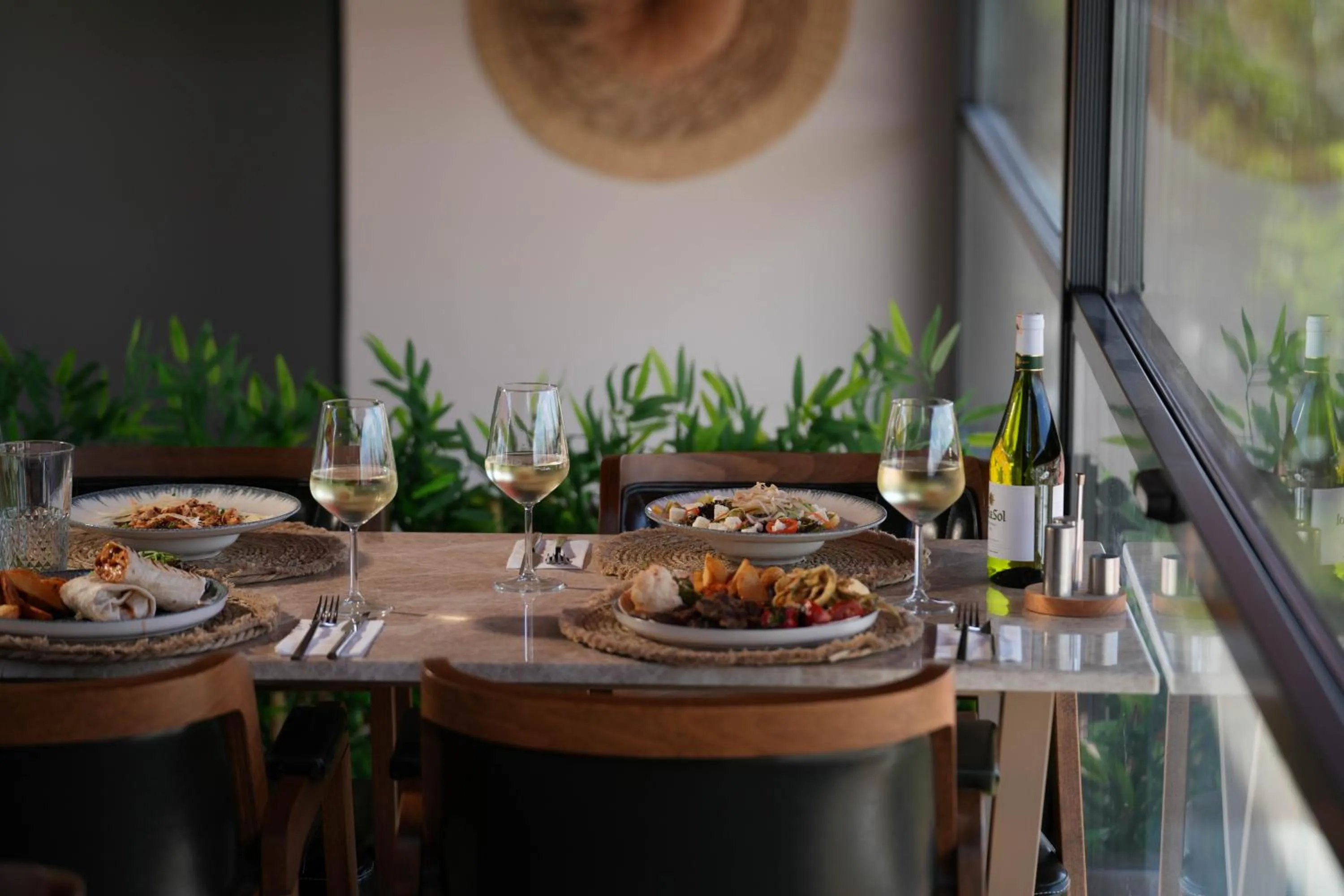 Restaurant/places to eat in Lal Azure Alaçatı