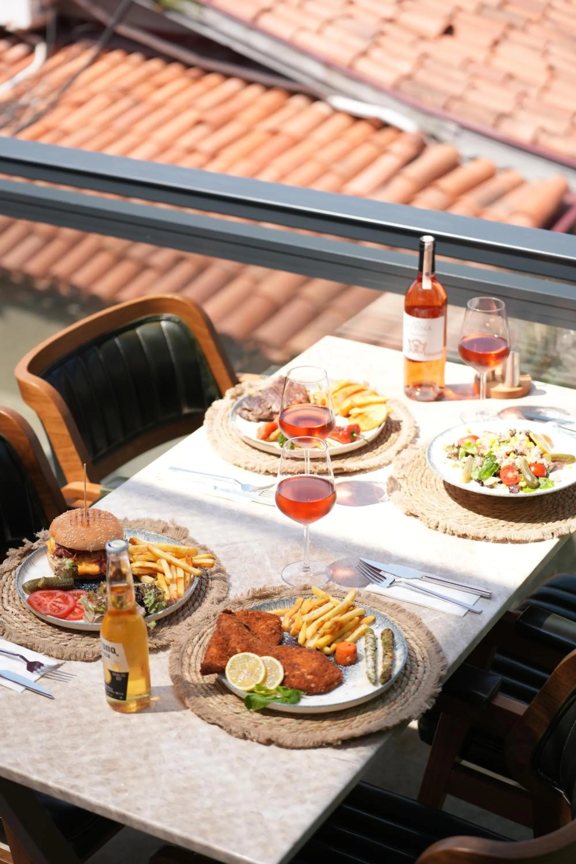 Restaurant/places to eat in Lal Azure Alaçatı