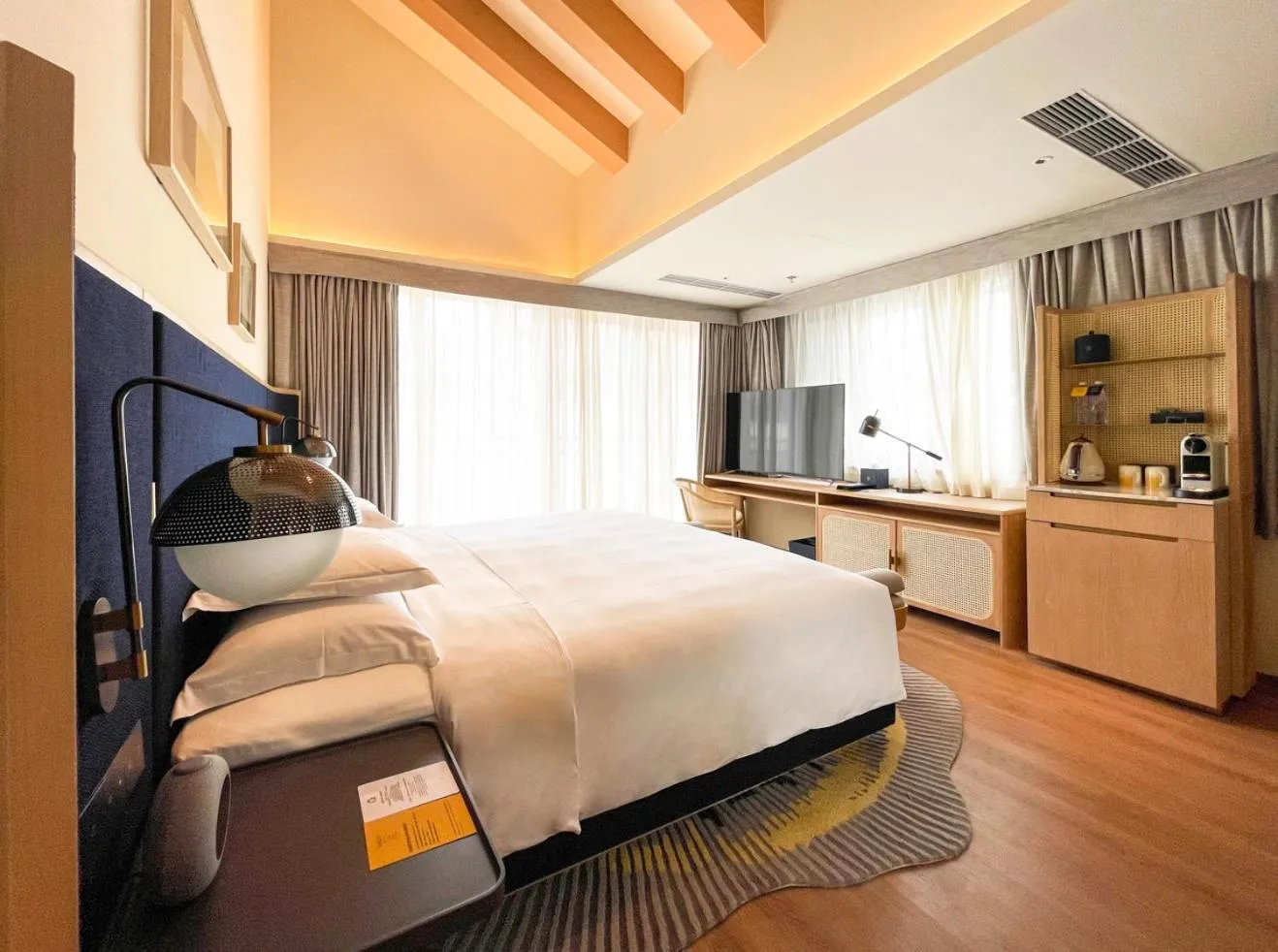 Bed in voco Nanjing Garden Expo by IHG