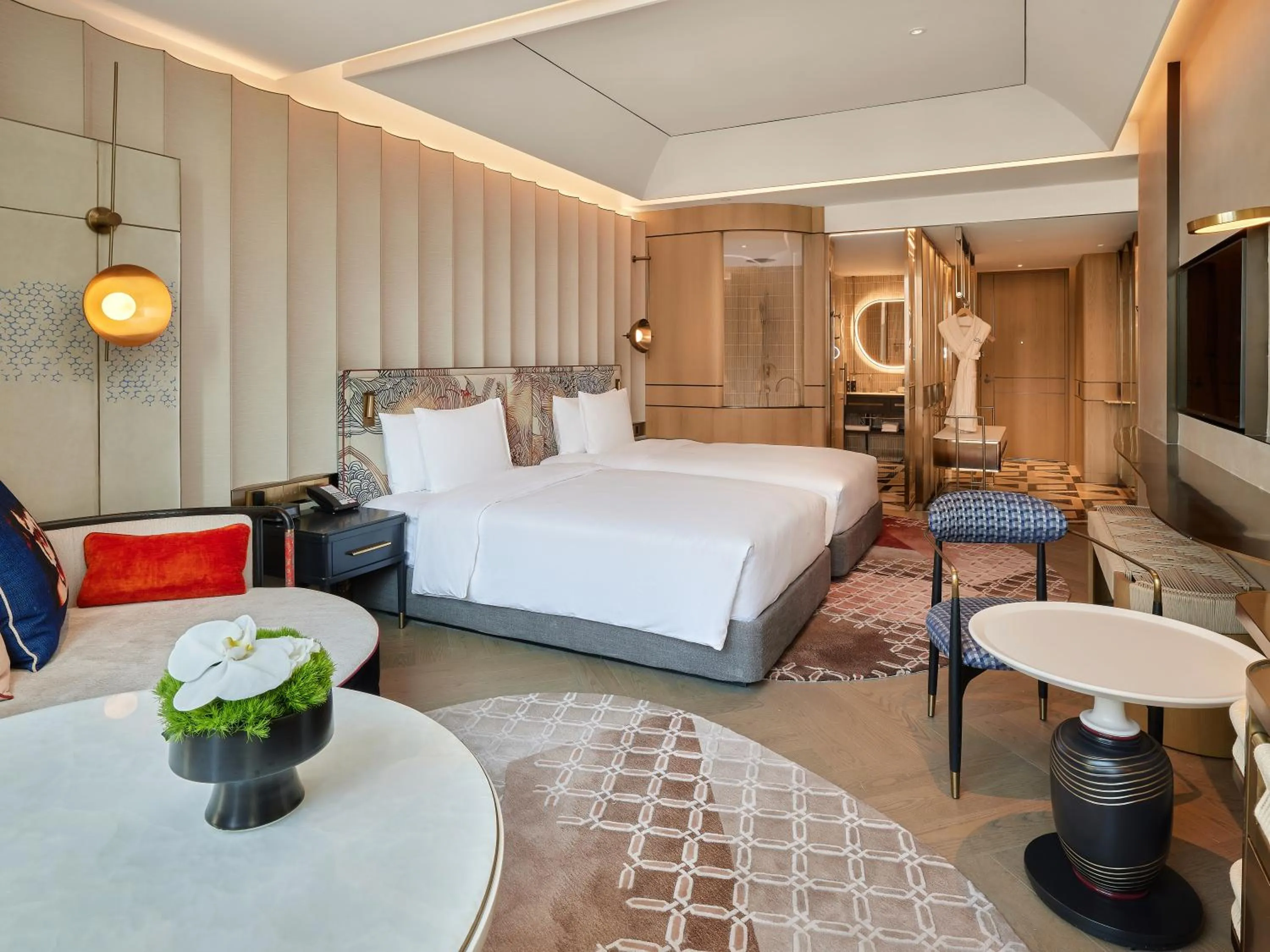 Photo of the whole room, Bed in Hotel Indigo Xiamen Haicang by IHG