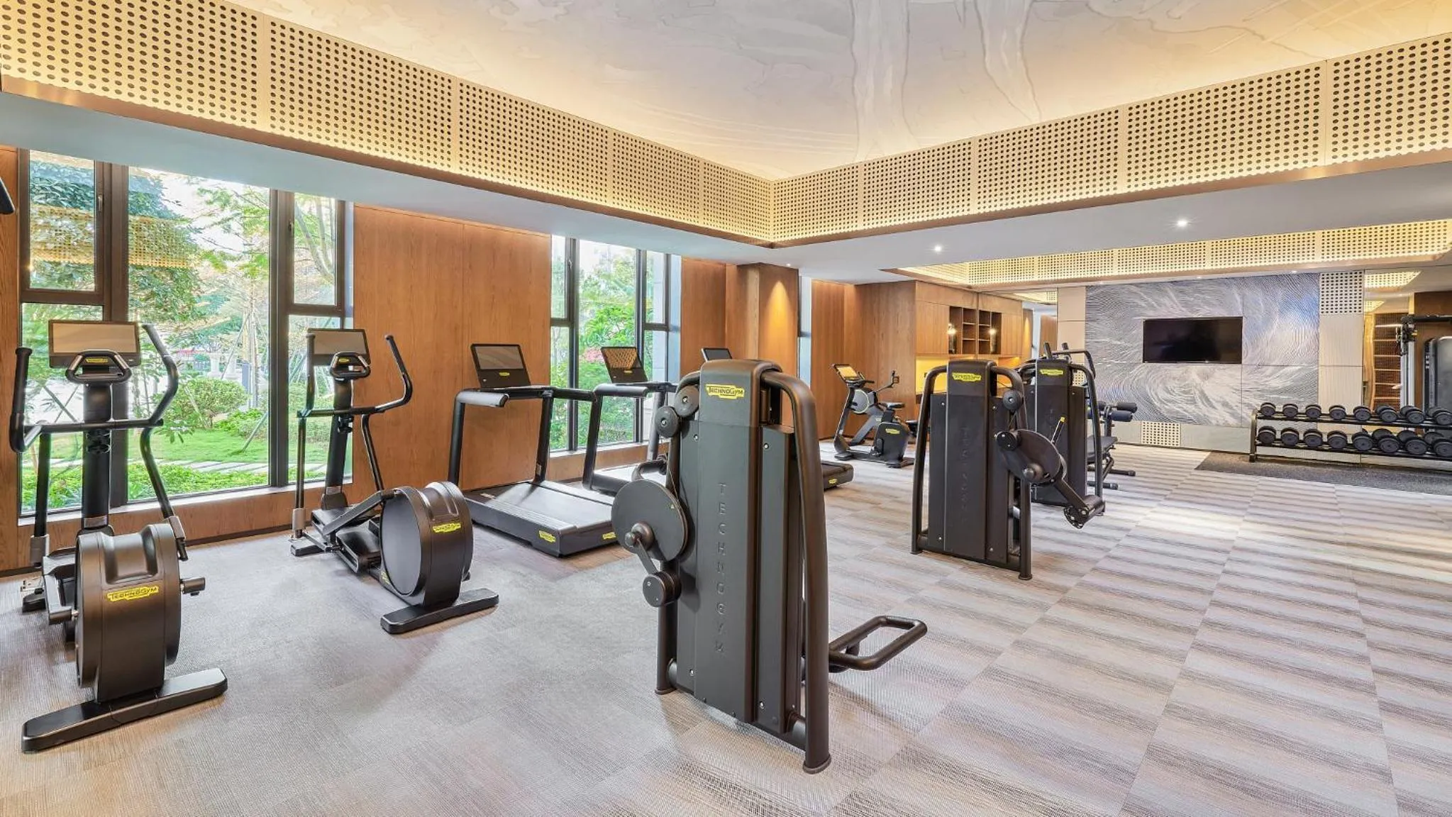 Fitness centre/facilities in Hotel Indigo Xiamen Haicang by IHG