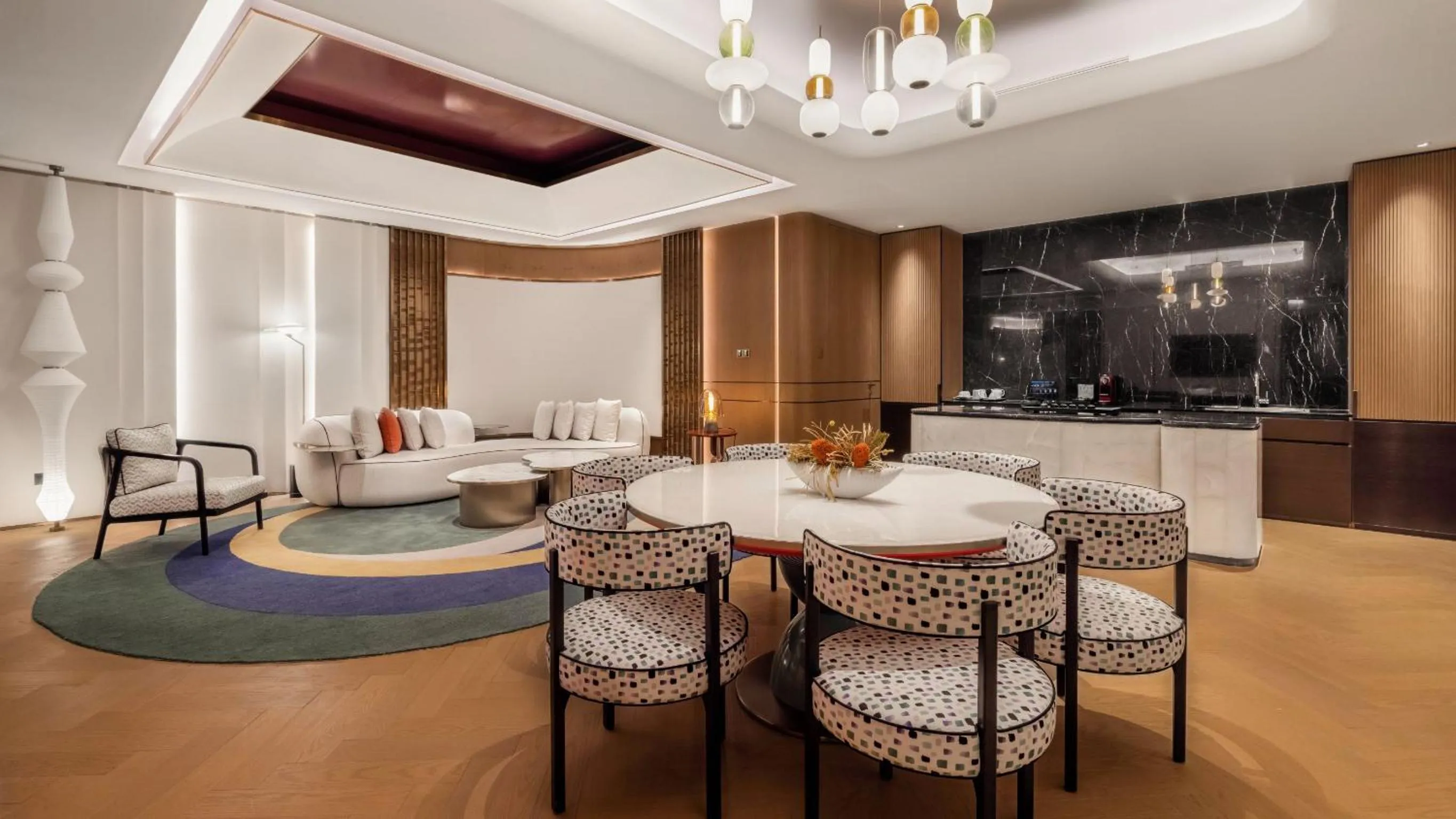 Living room in Hotel Indigo Xiamen Haicang by IHG