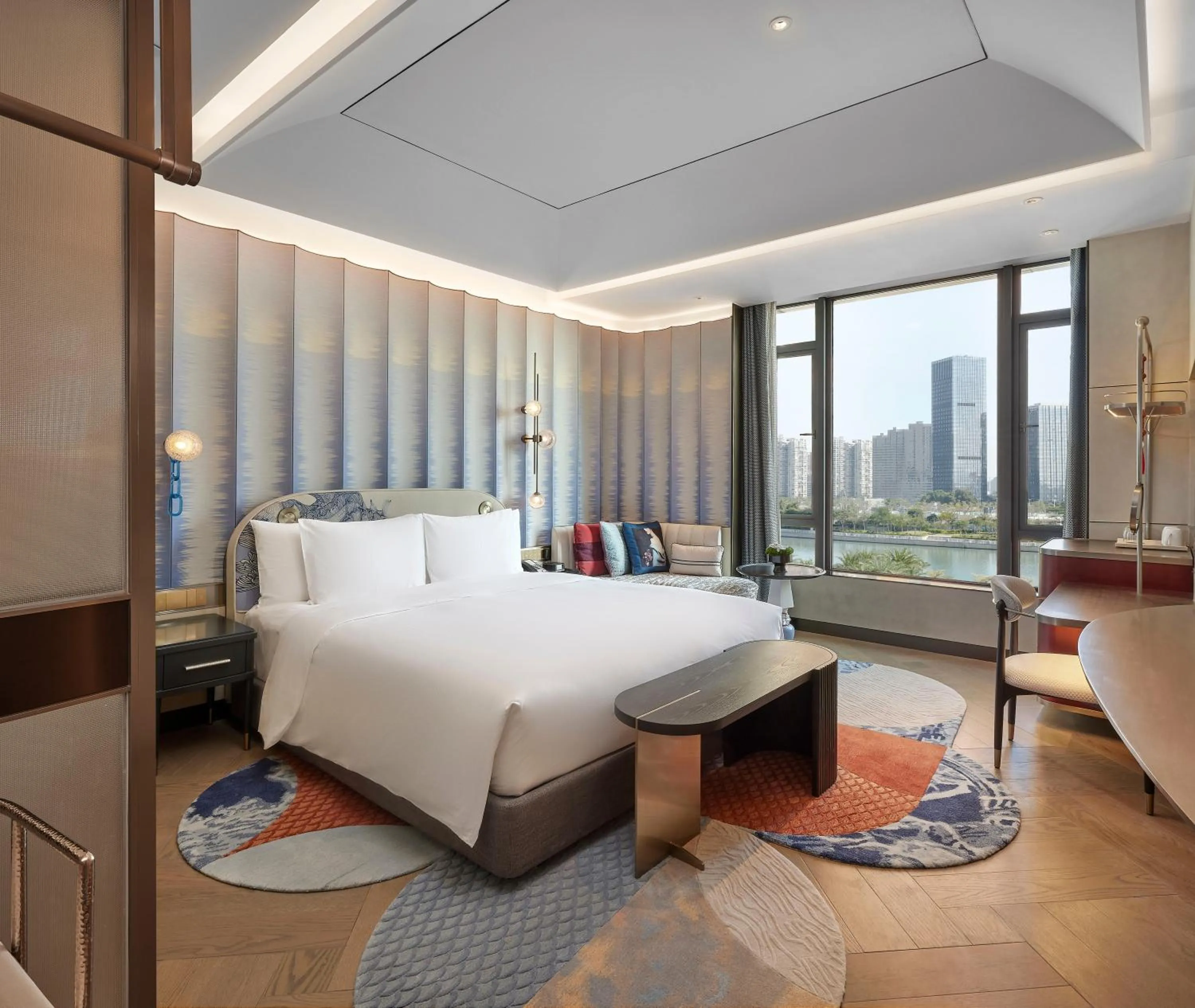 Lake view, Bed in Hotel Indigo Xiamen Haicang by IHG