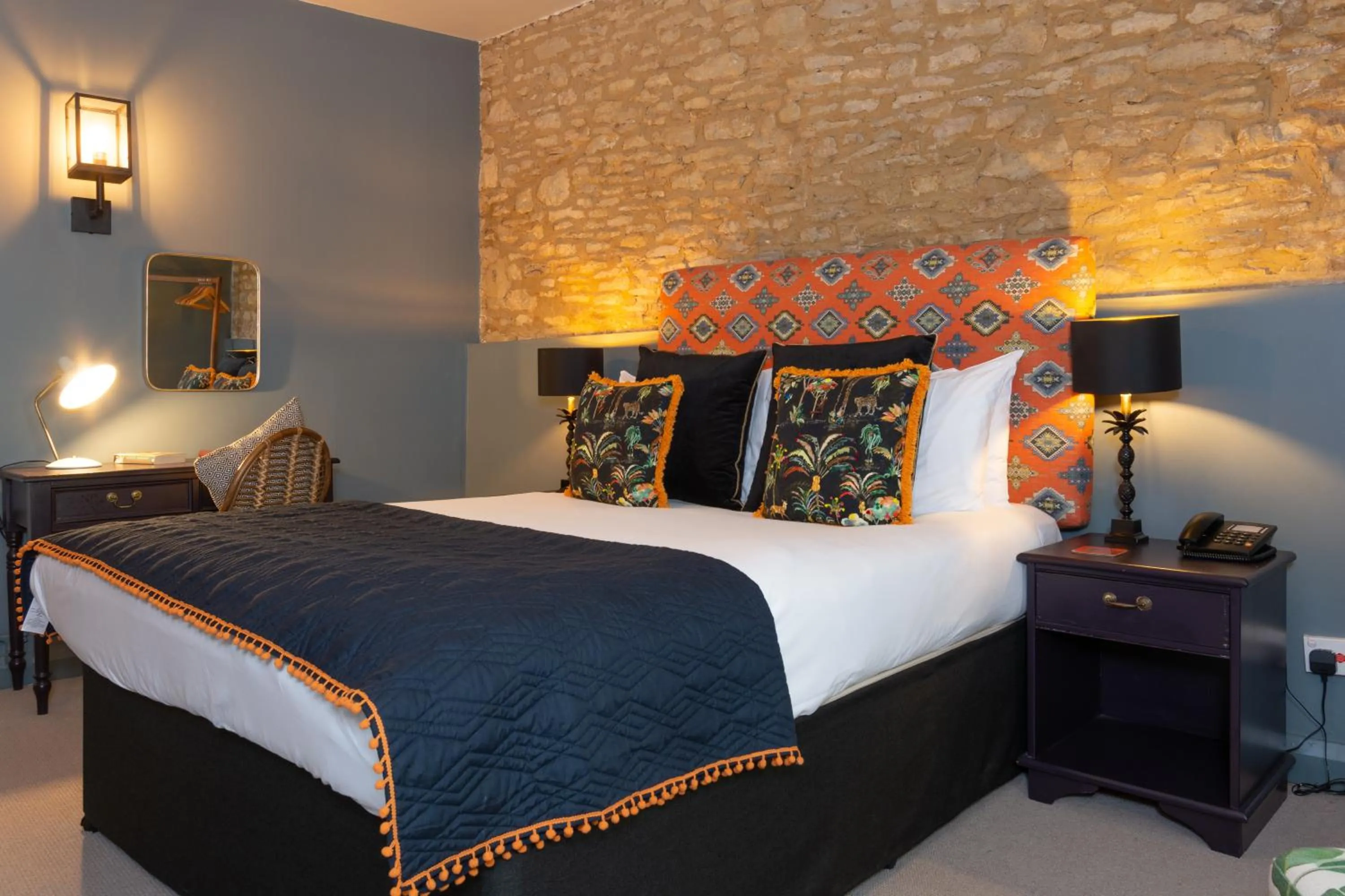 Bedroom, Bed in Jersey Arms Hotel Bicester