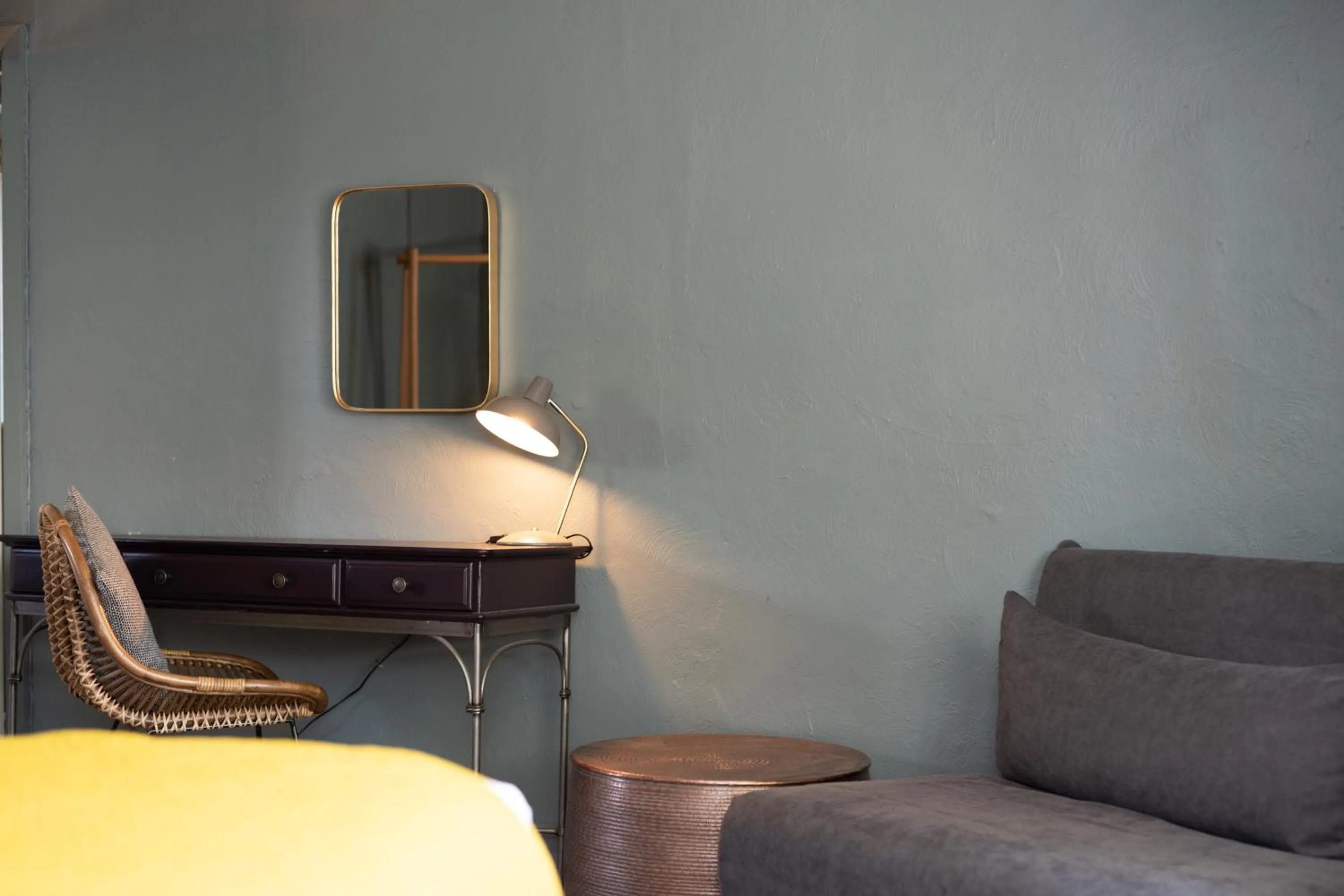 Seating area in Jersey Arms Hotel Bicester