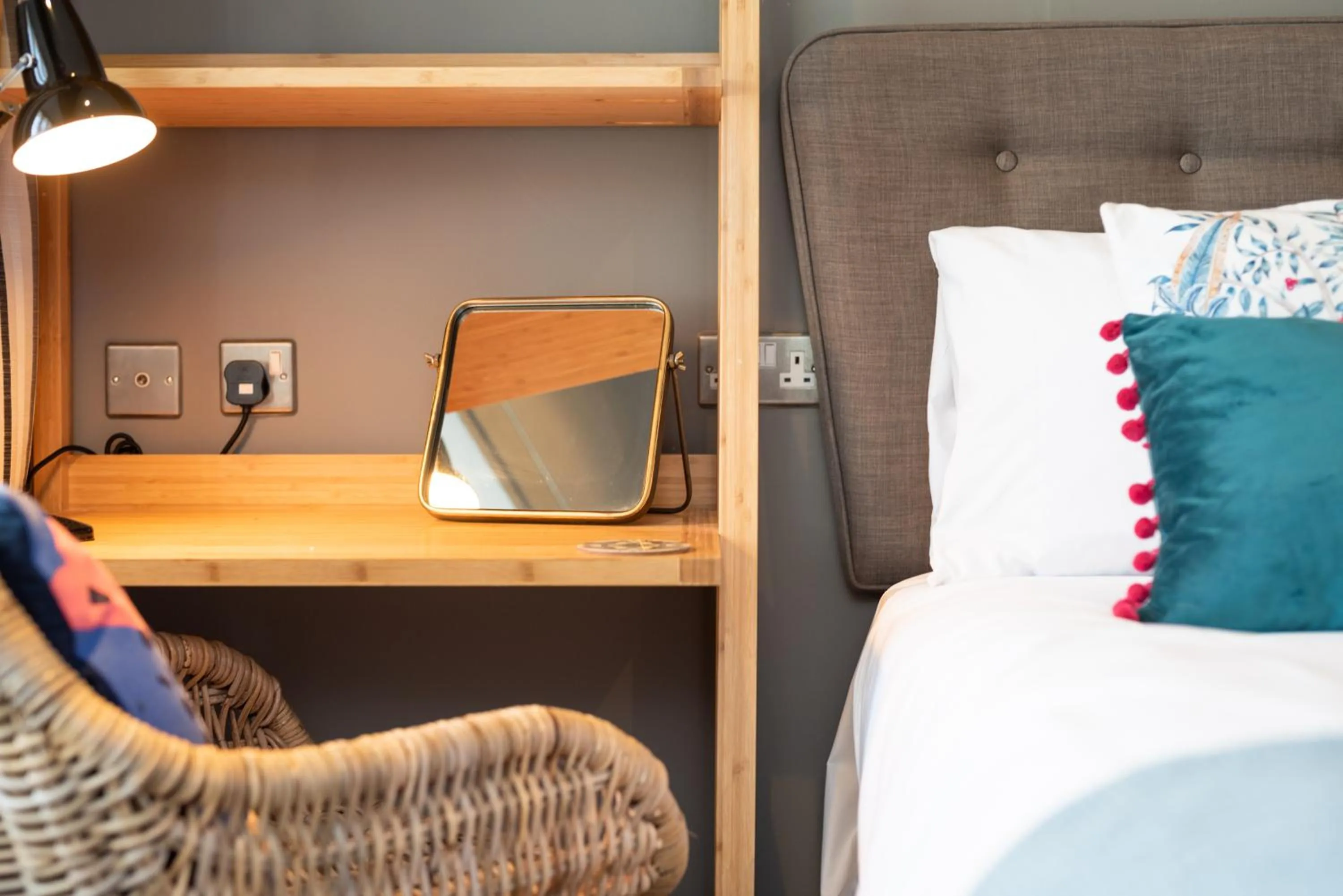 Seating area, Bed in Jersey Arms Hotel Bicester