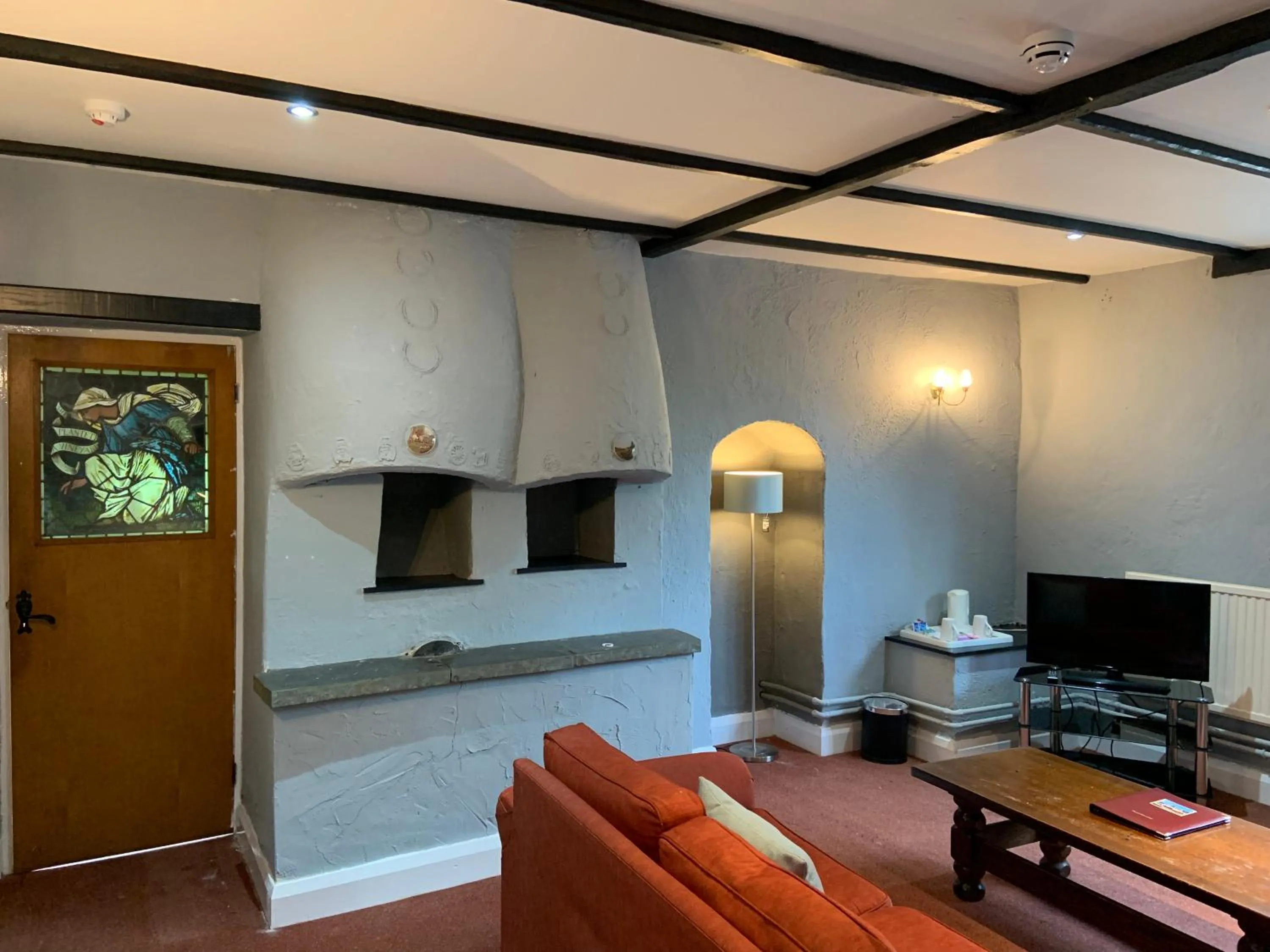 Living room in Jersey Arms Hotel Bicester