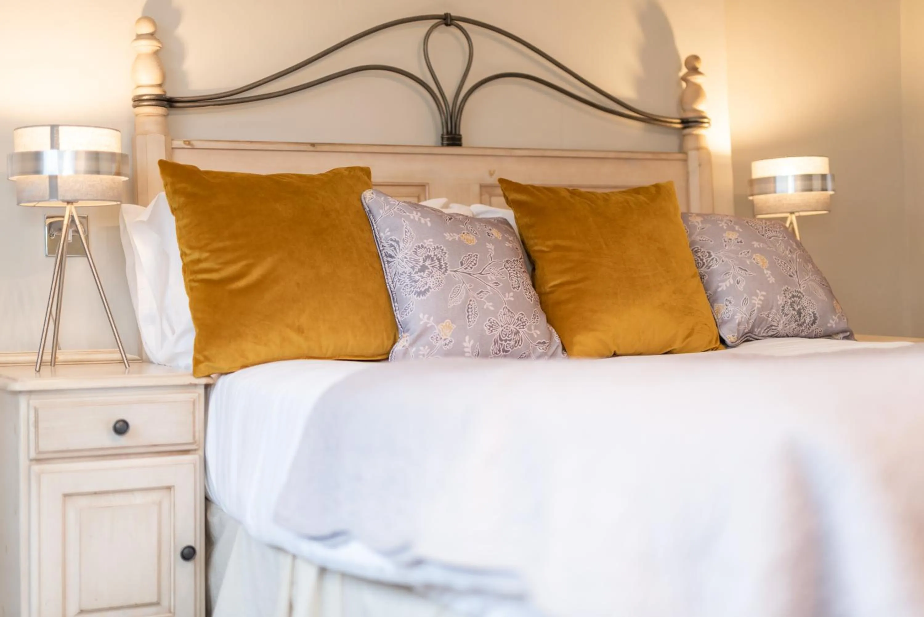 Bed in Jersey Arms Hotel Bicester