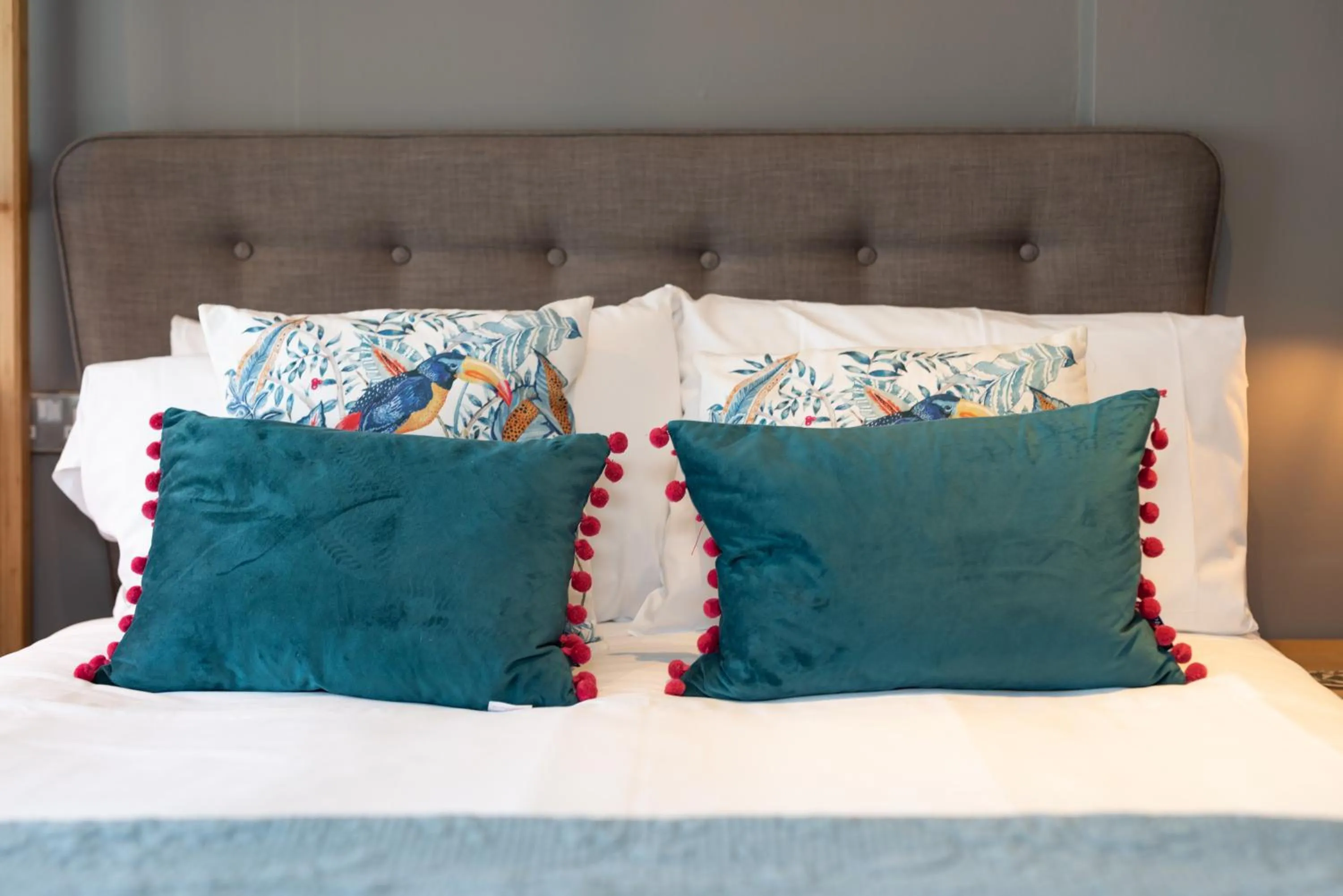 Bed in Jersey Arms Hotel Bicester