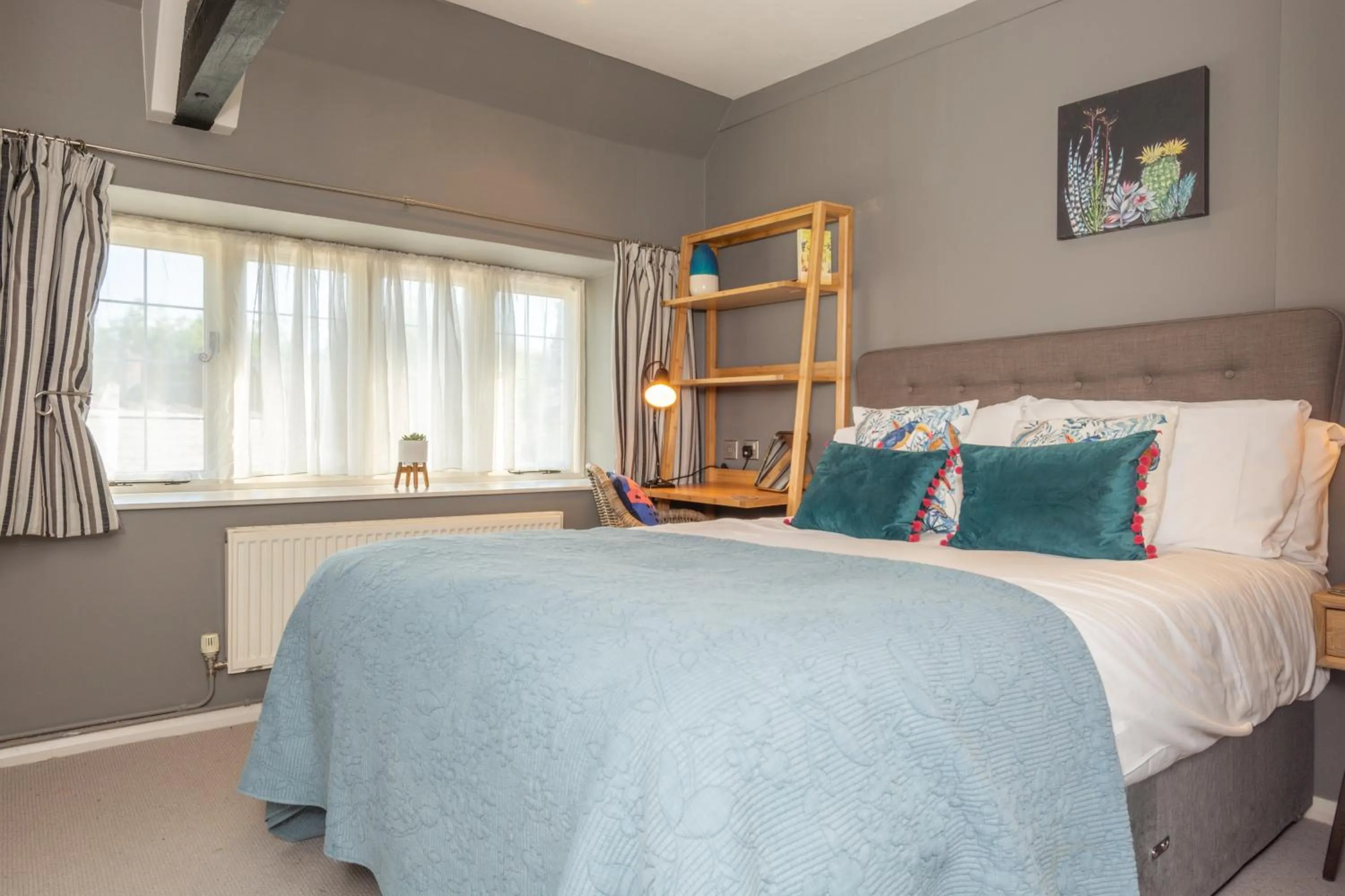 Bed in Jersey Arms Hotel Bicester