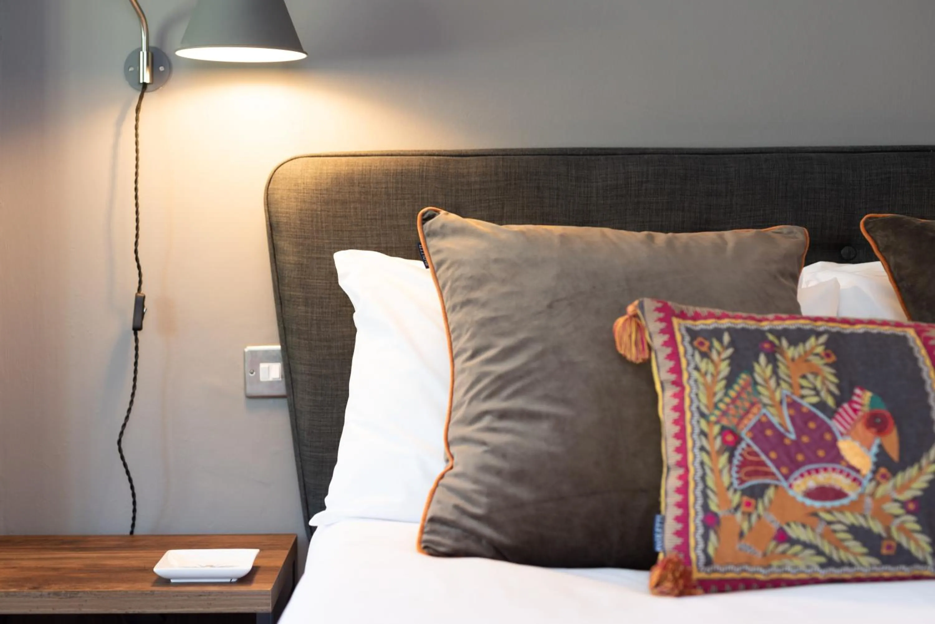 Bed in Jersey Arms Hotel Bicester