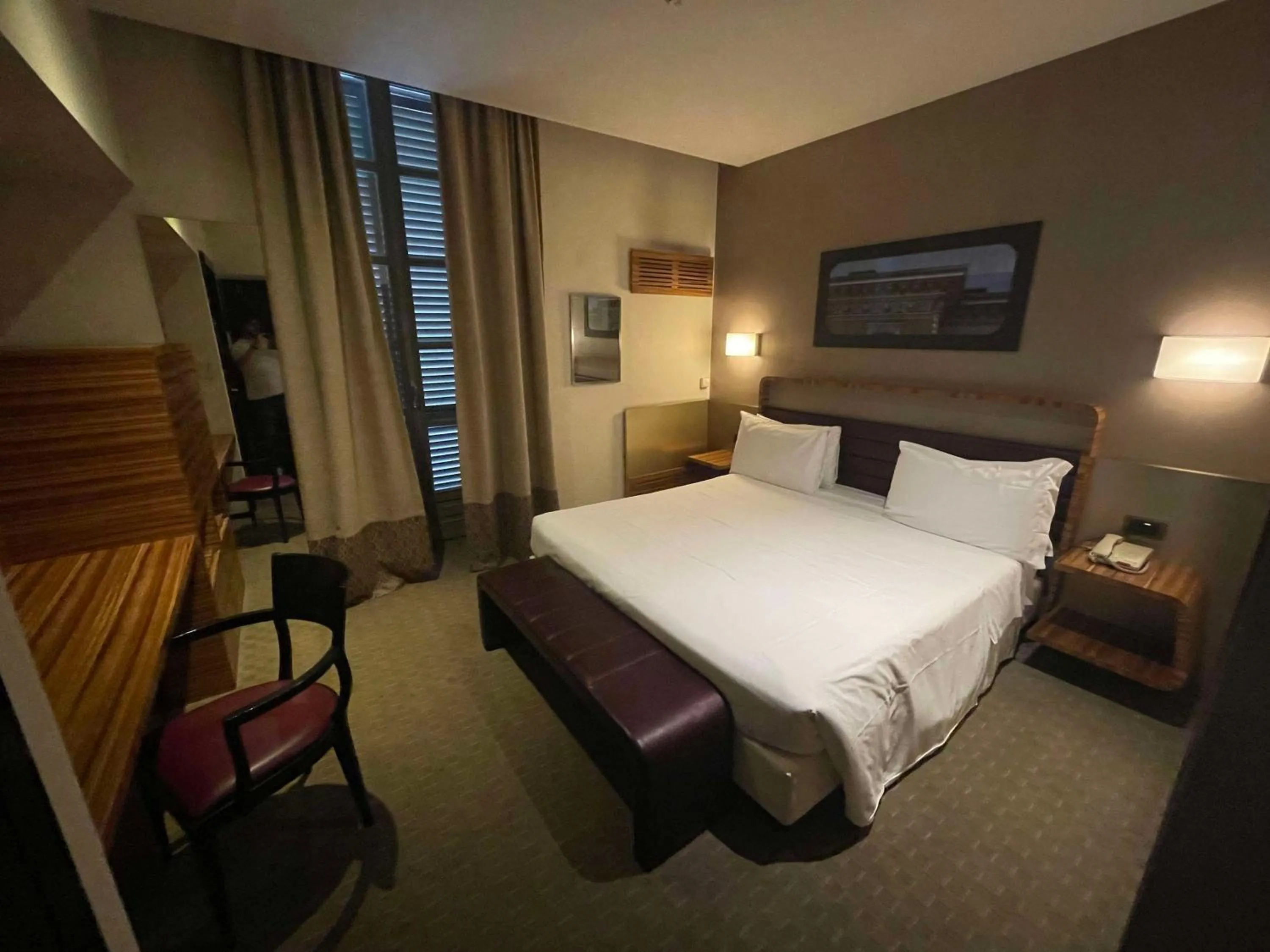 Bedroom, Bed in Sure Hotel by Best Western Turin City Centre