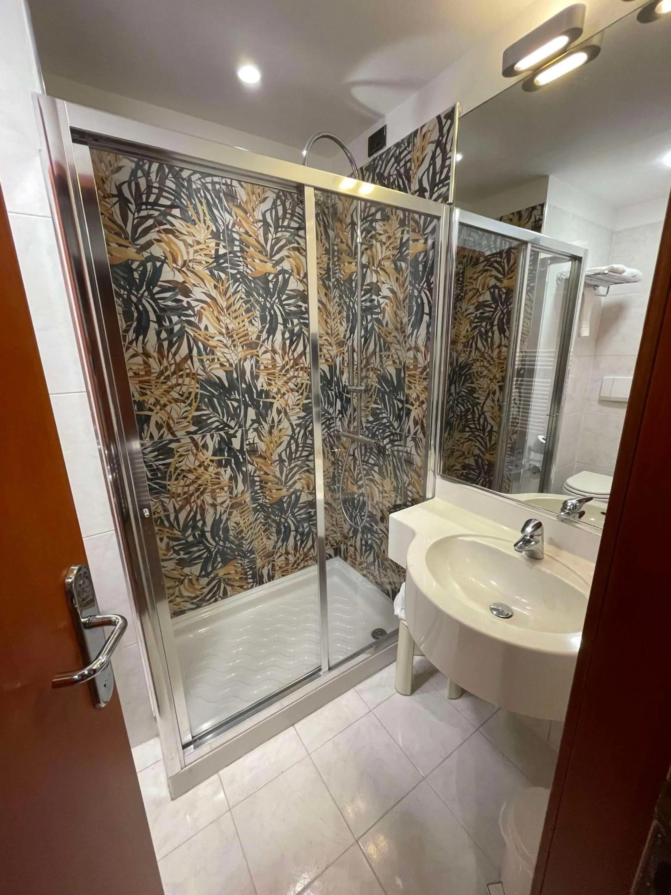 Bathroom in Sure Hotel by Best Western Turin City Centre