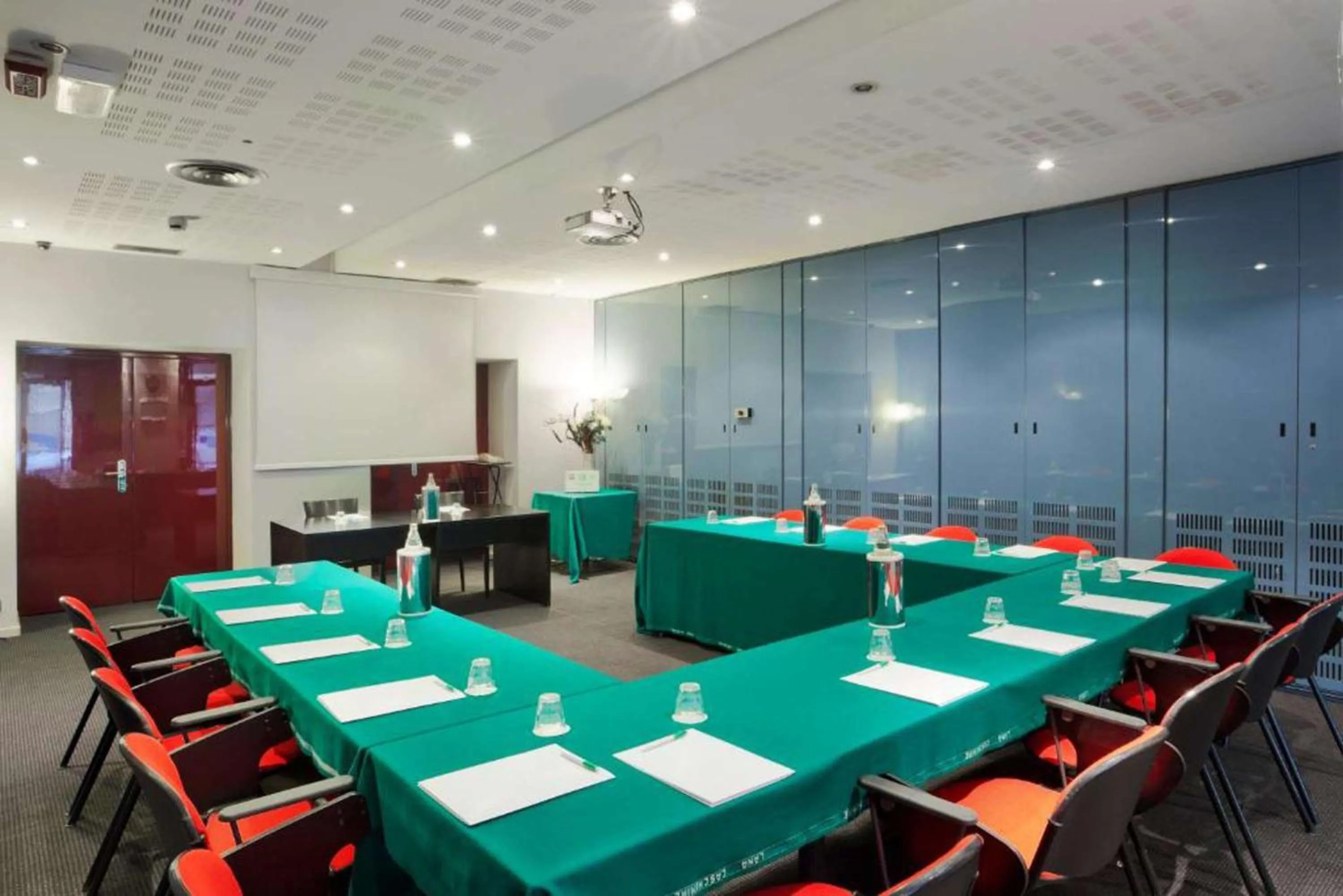 Meeting/conference room in Sure Hotel by Best Western Turin City Centre