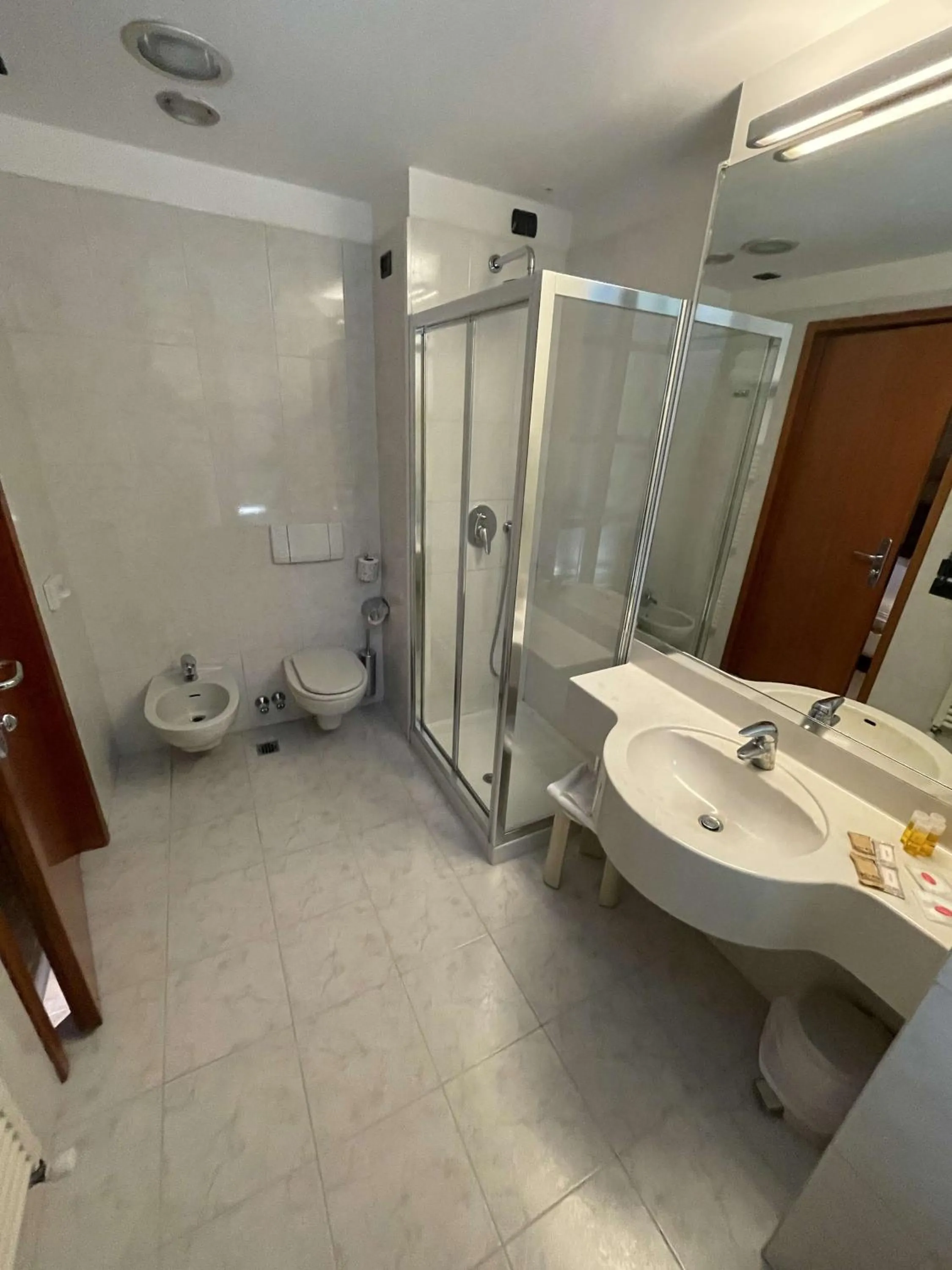 Bathroom in Sure Hotel by Best Western Turin City Centre