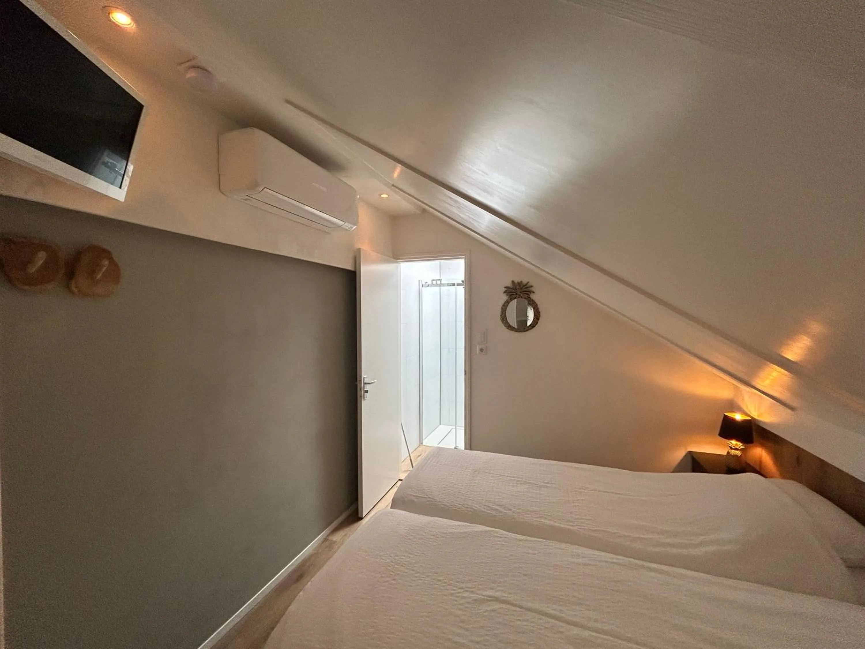 Bedroom, Bed in Boetje 51