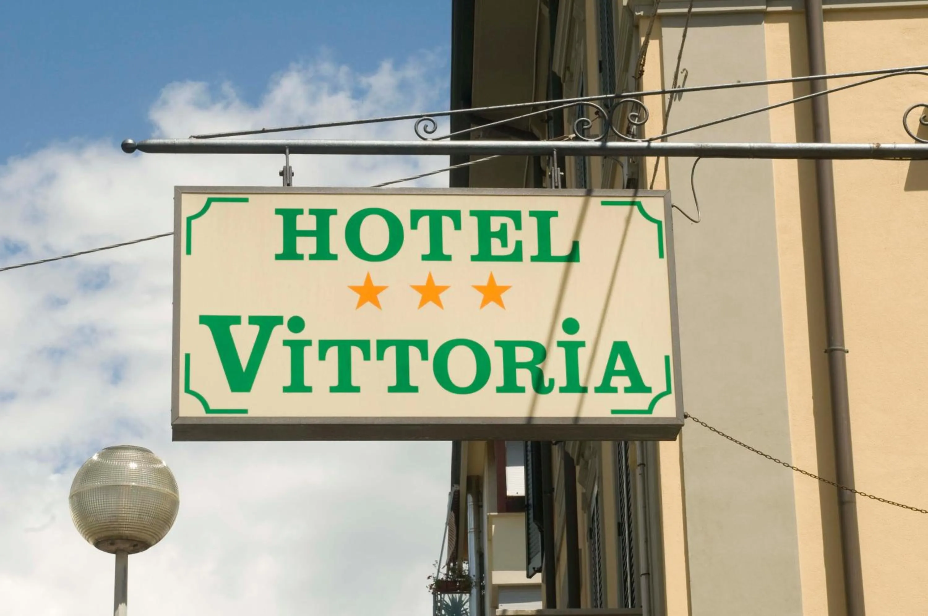 Property logo or sign in Hotel Vittoria