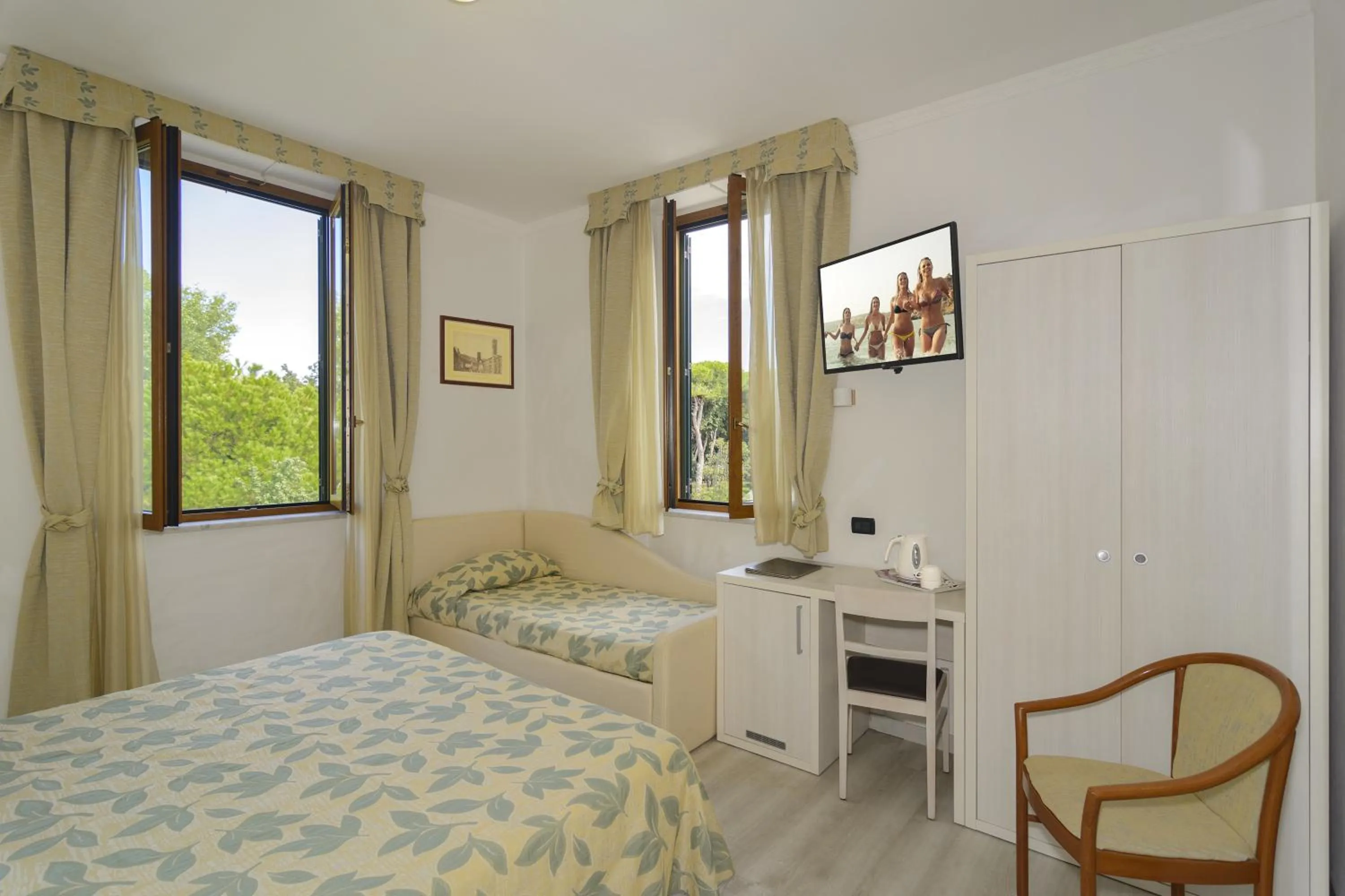 Bedroom, Bed in Hotel Vittoria