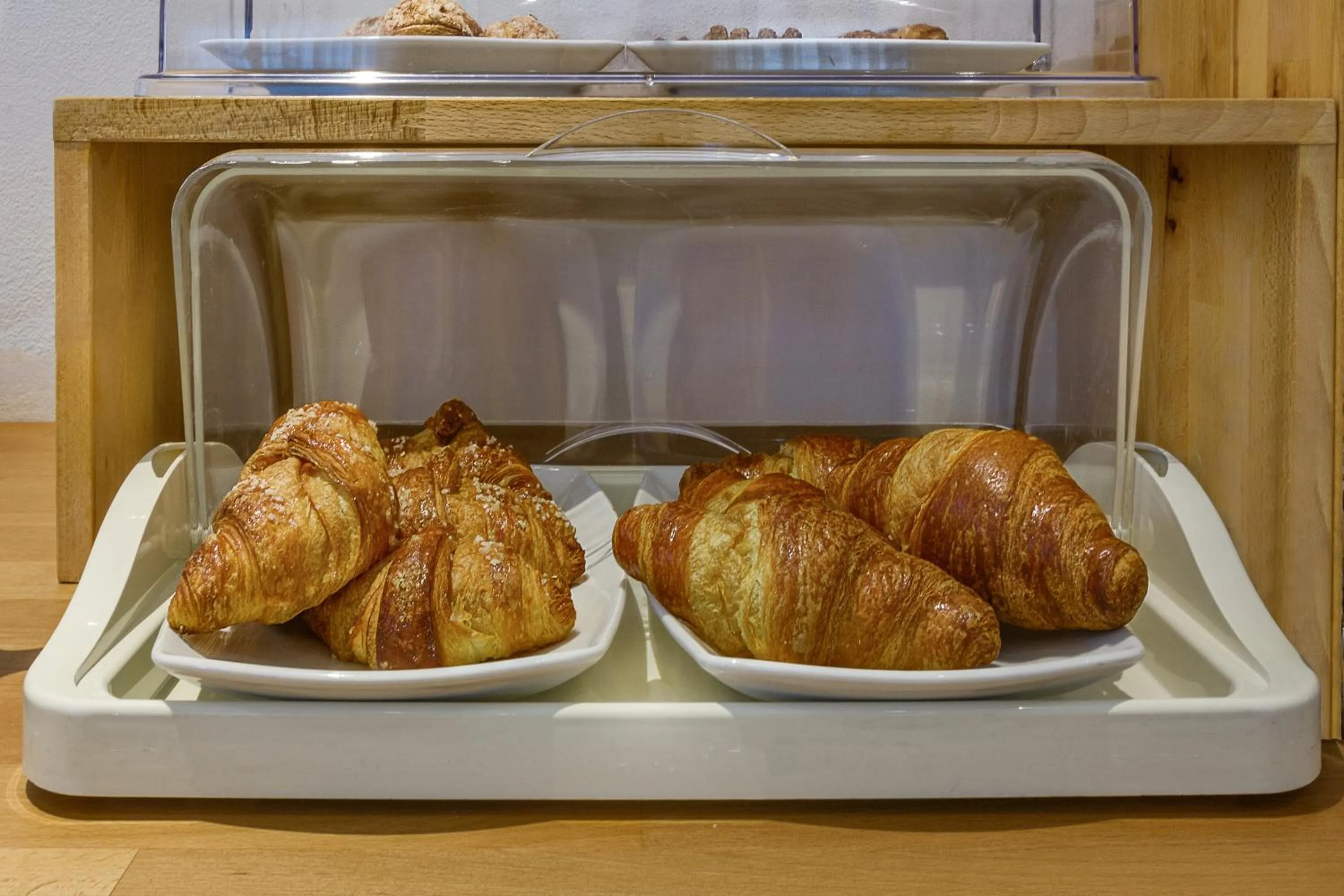 Breakfast in Hotel Vittoria