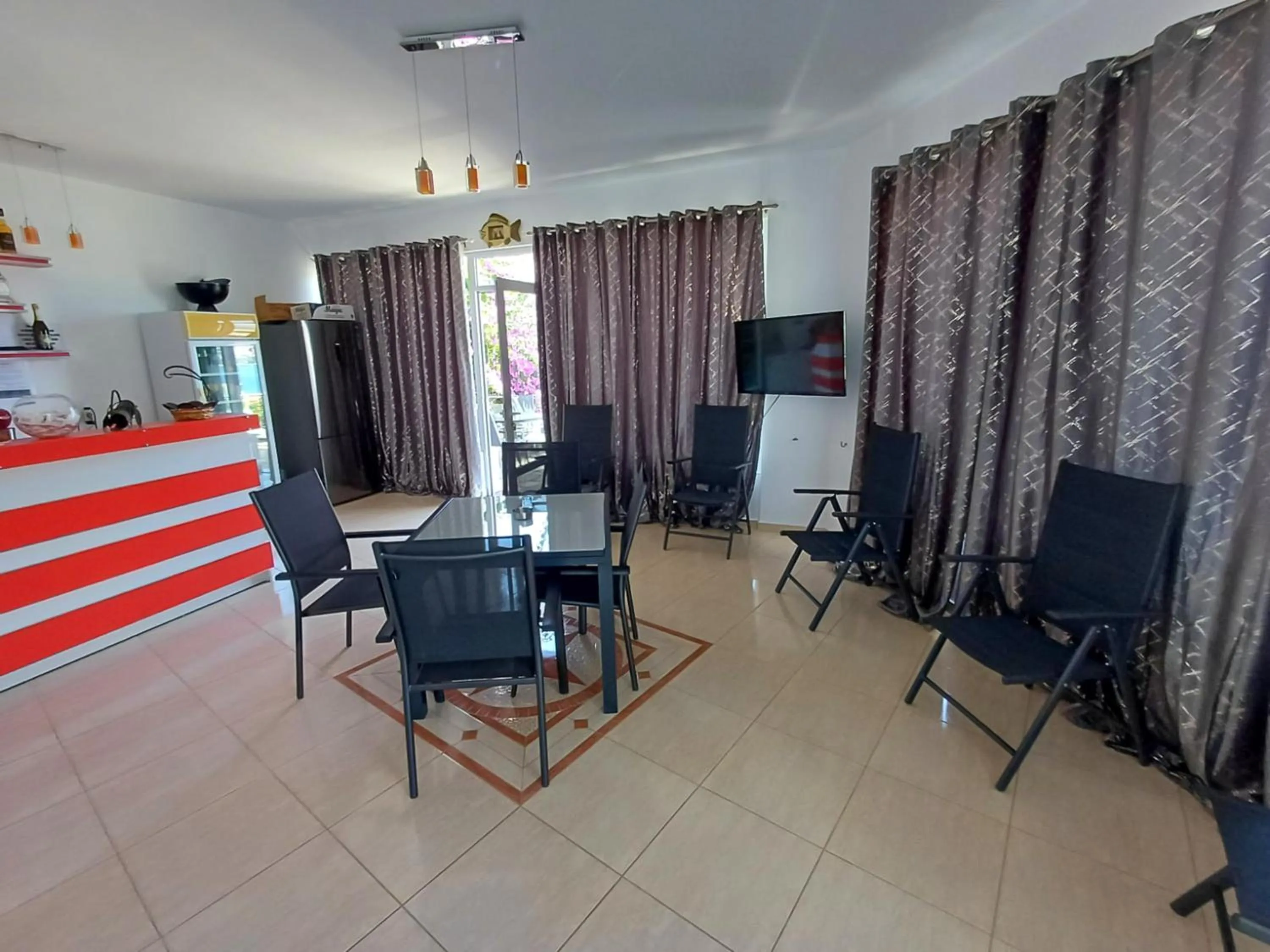 TV and multimedia in Hotel Sherifi