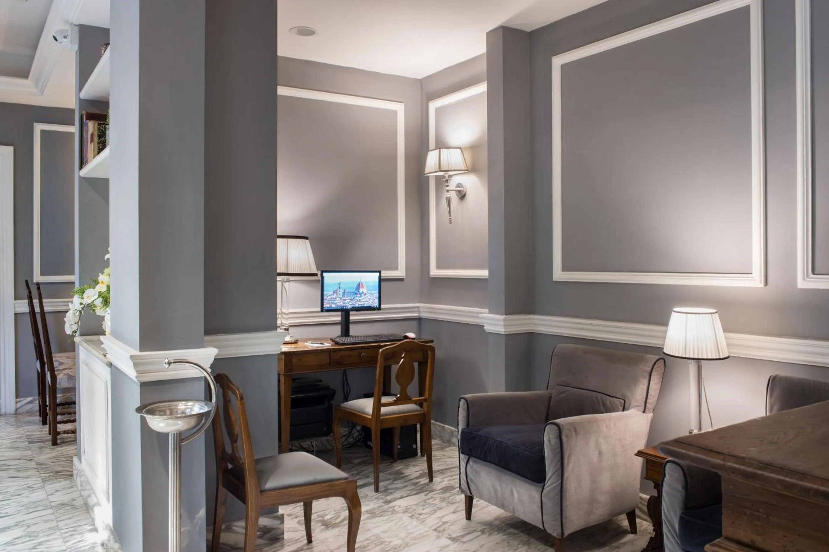 Communal lounge/ TV room in Hotel Rapallo