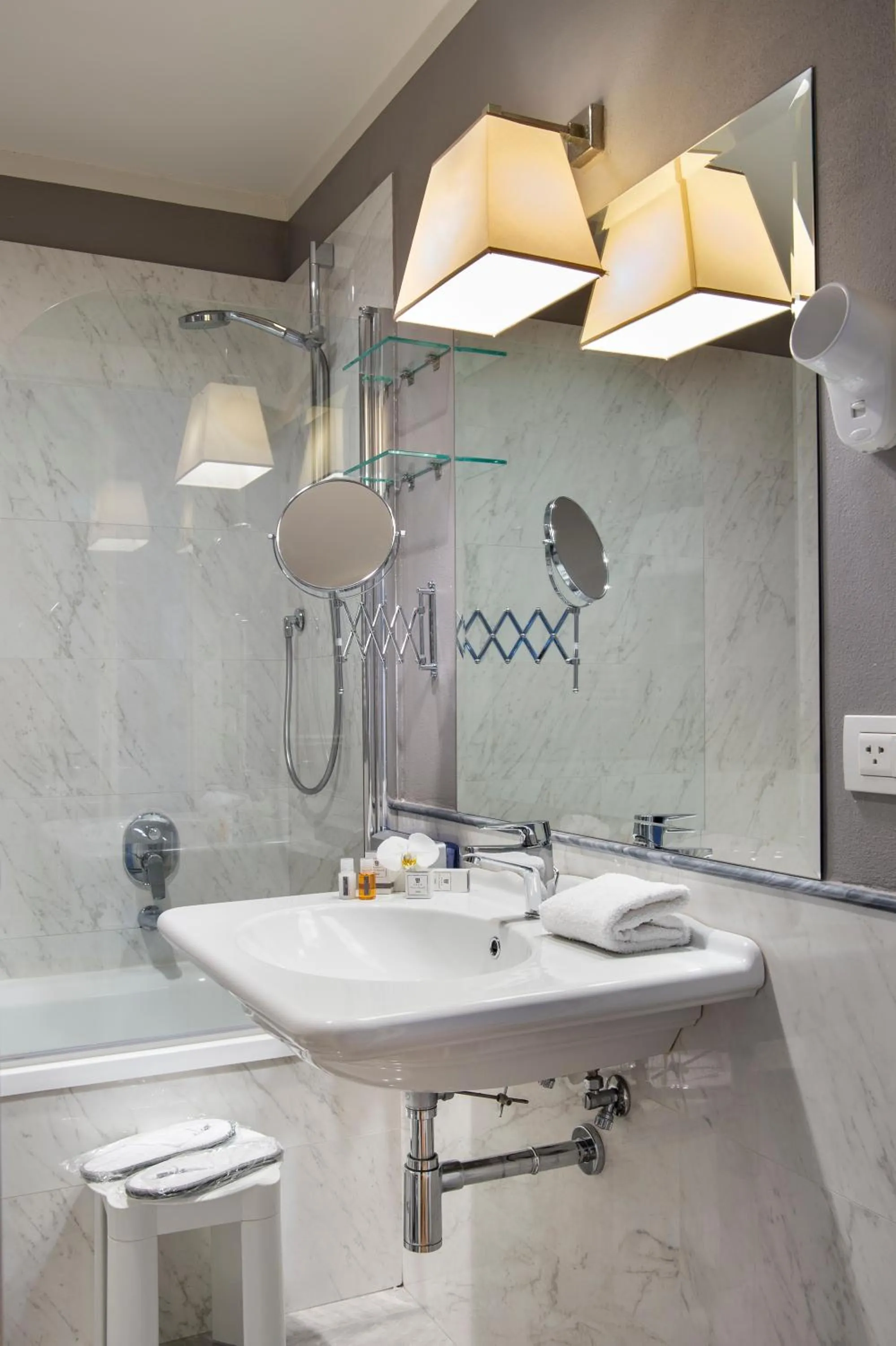 Bathroom in Hotel Rapallo