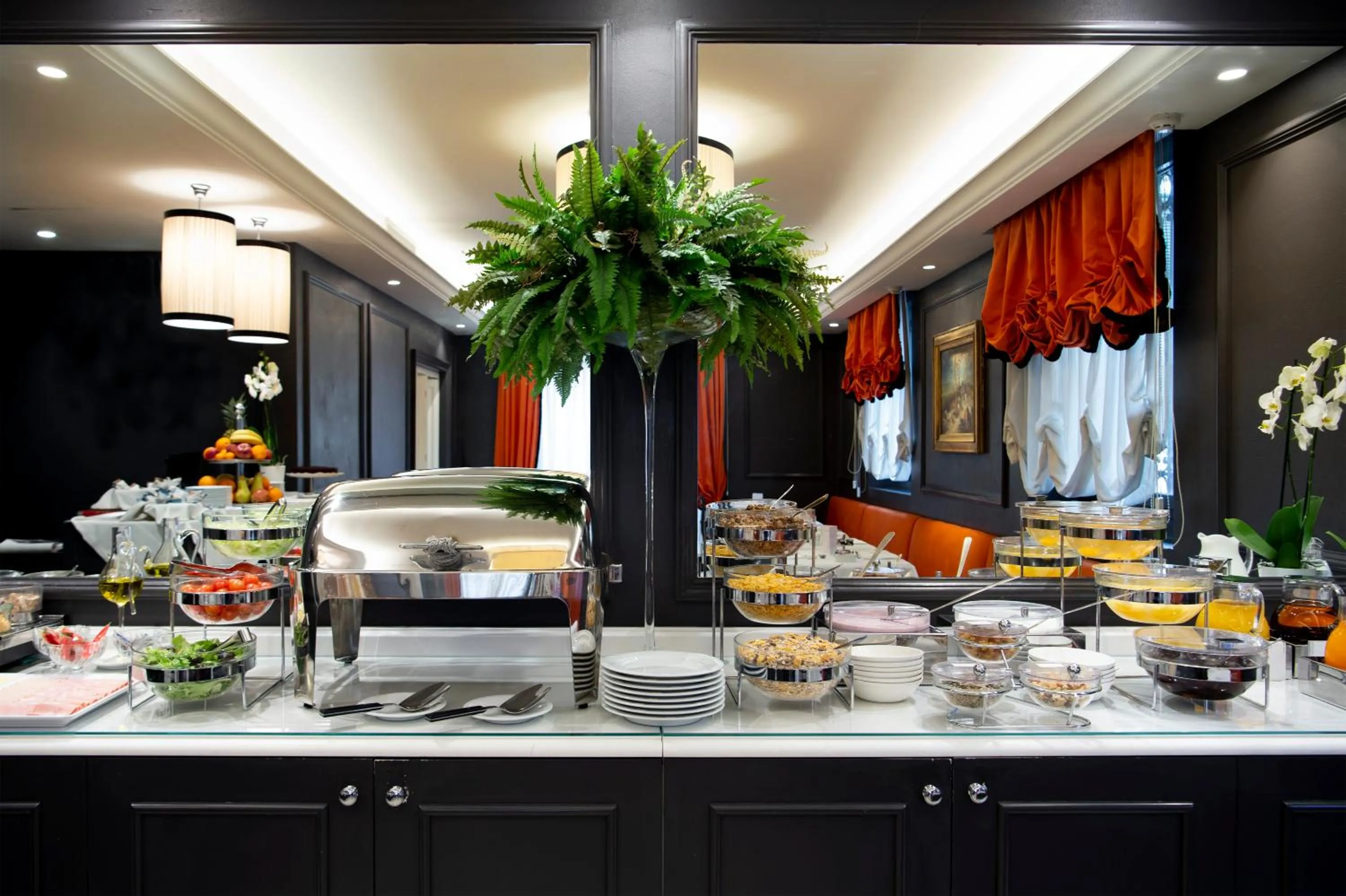 Buffet breakfast in Hotel Rapallo