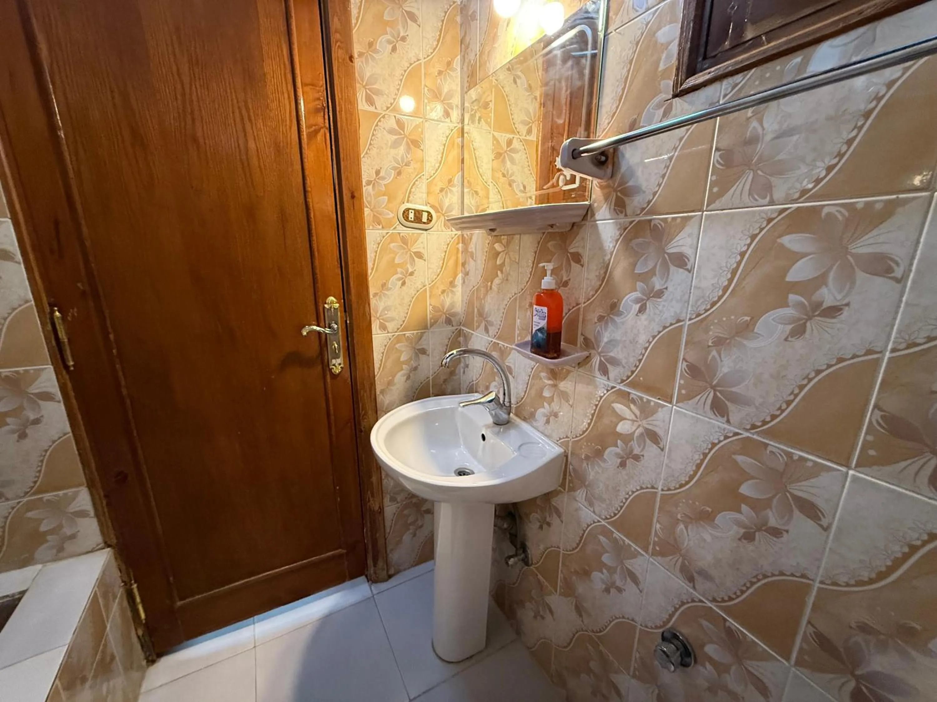 Shower in Luxor Villa Hatshepsut