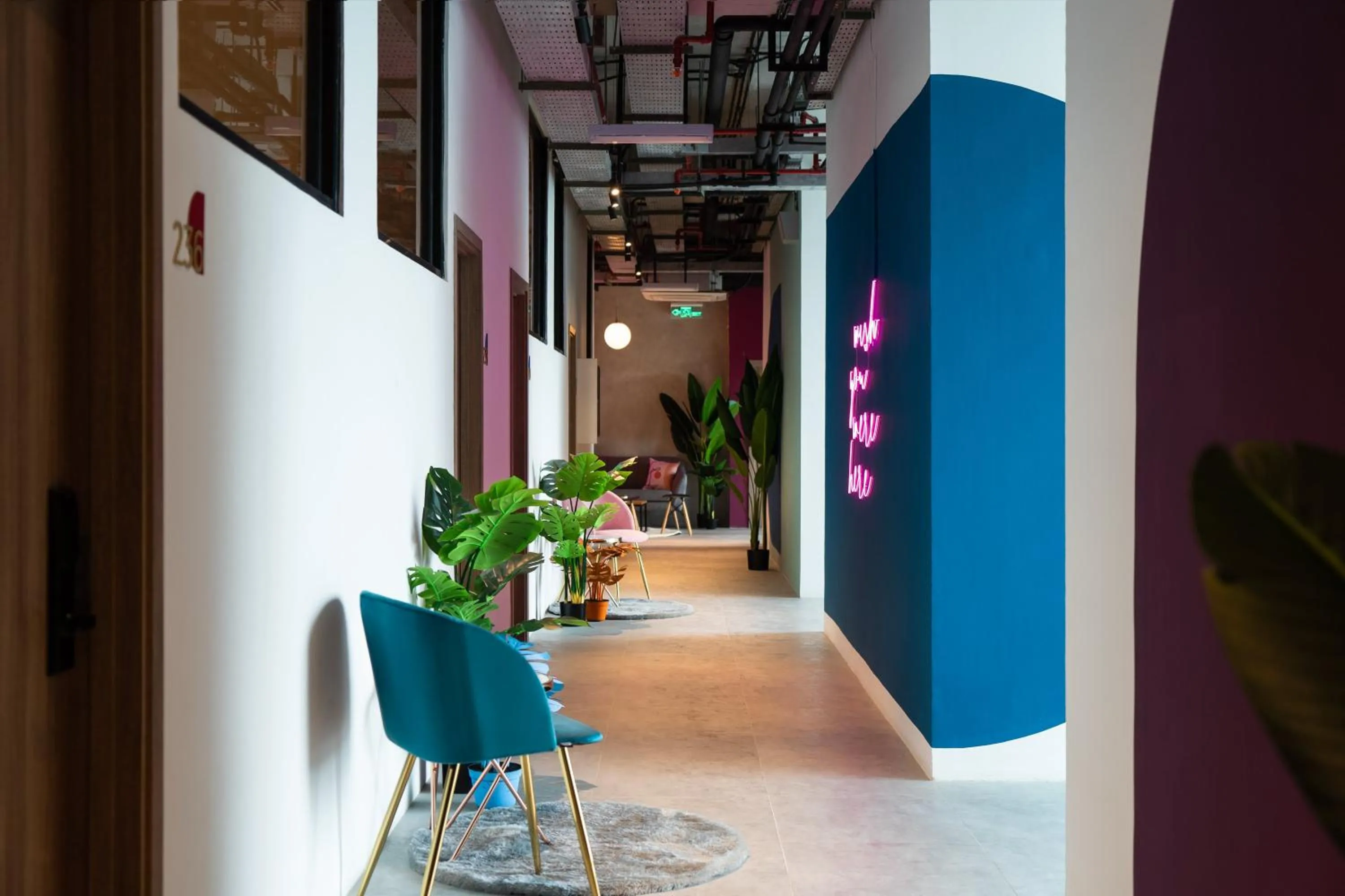 Area and facilities in Cove Hillcrest