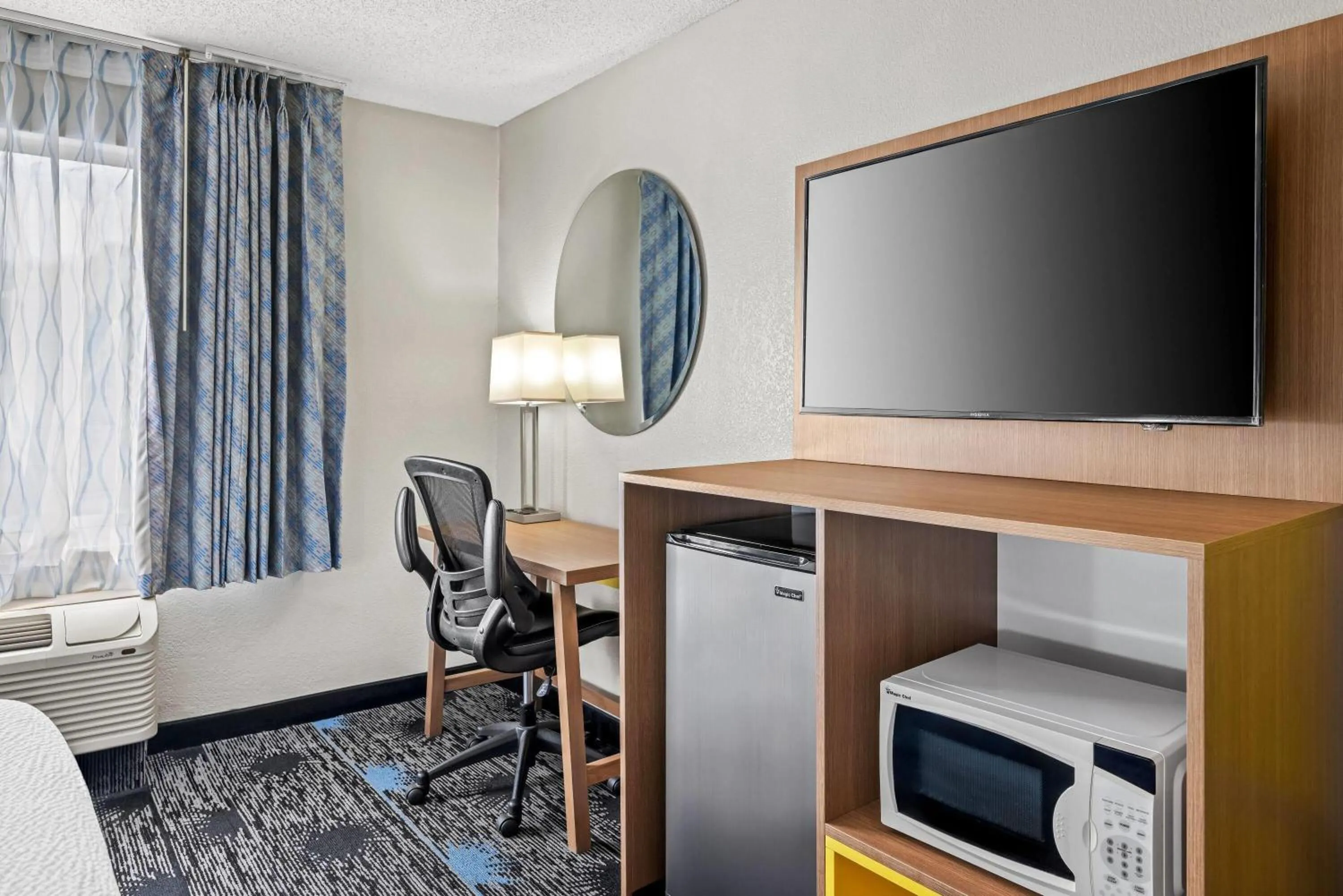 Bed in Days Inn by Wyndham Chattanooga/Hamilton Place