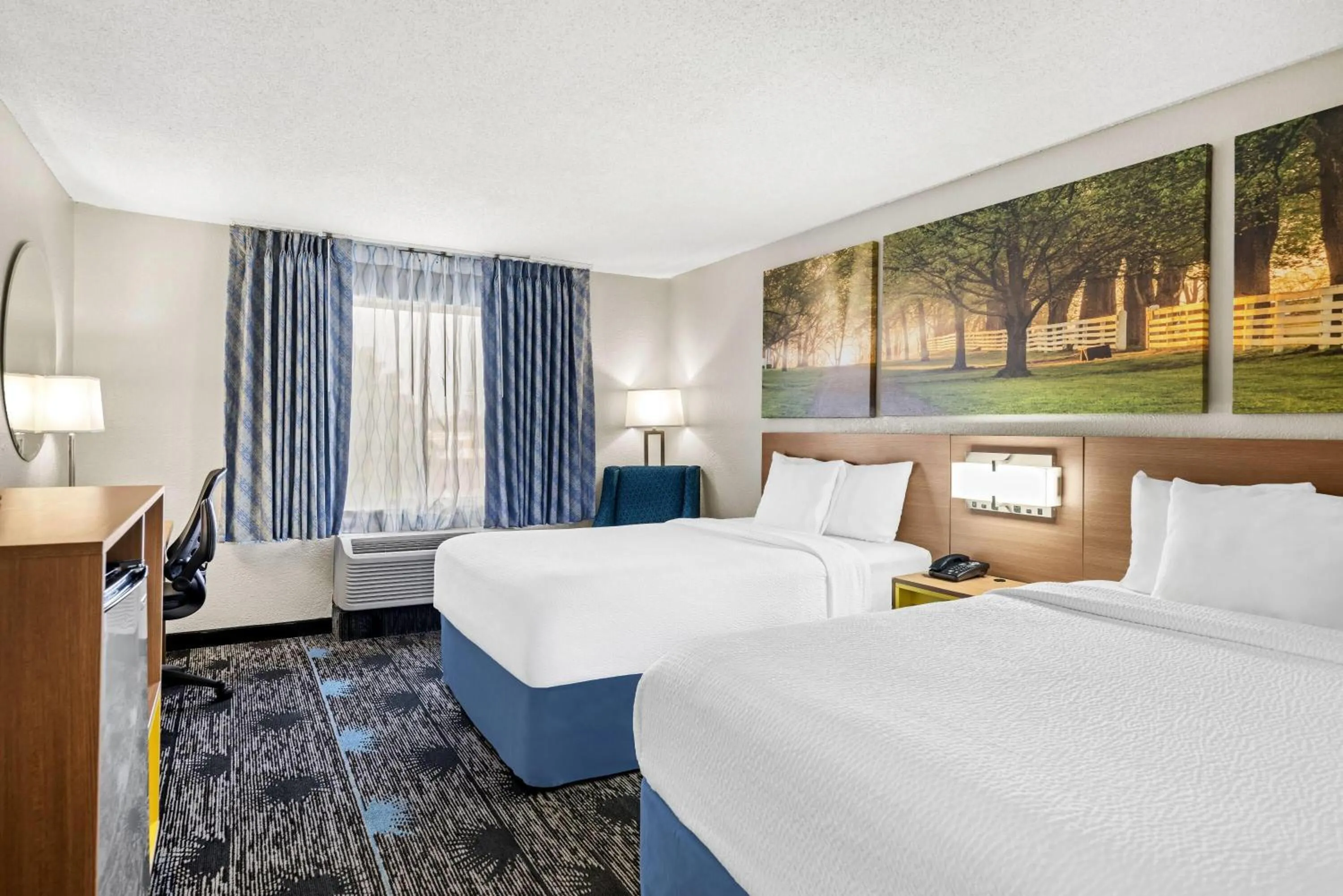 Bed in Days Inn by Wyndham Chattanooga/Hamilton Place