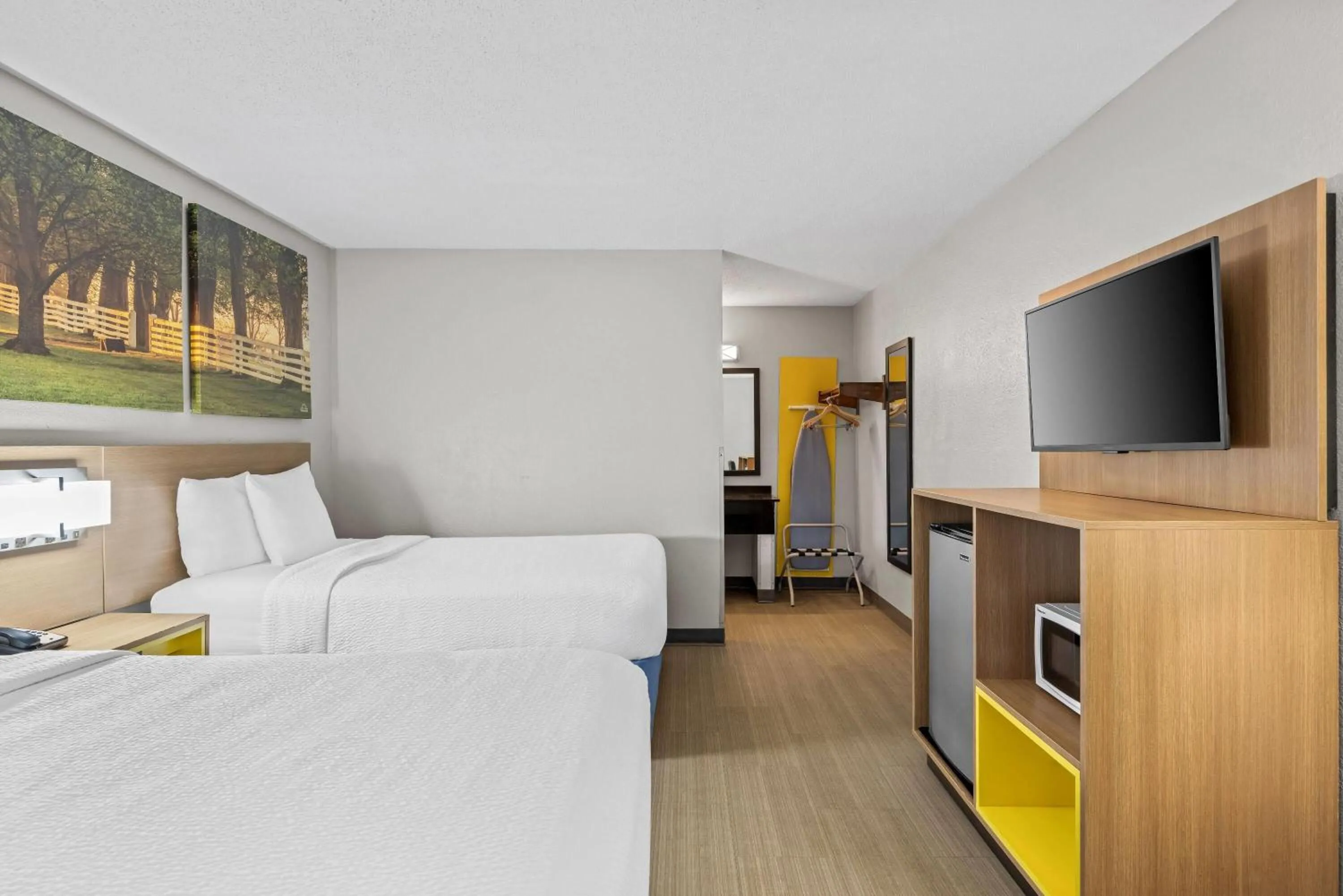 Bed in Days Inn by Wyndham Chattanooga/Hamilton Place