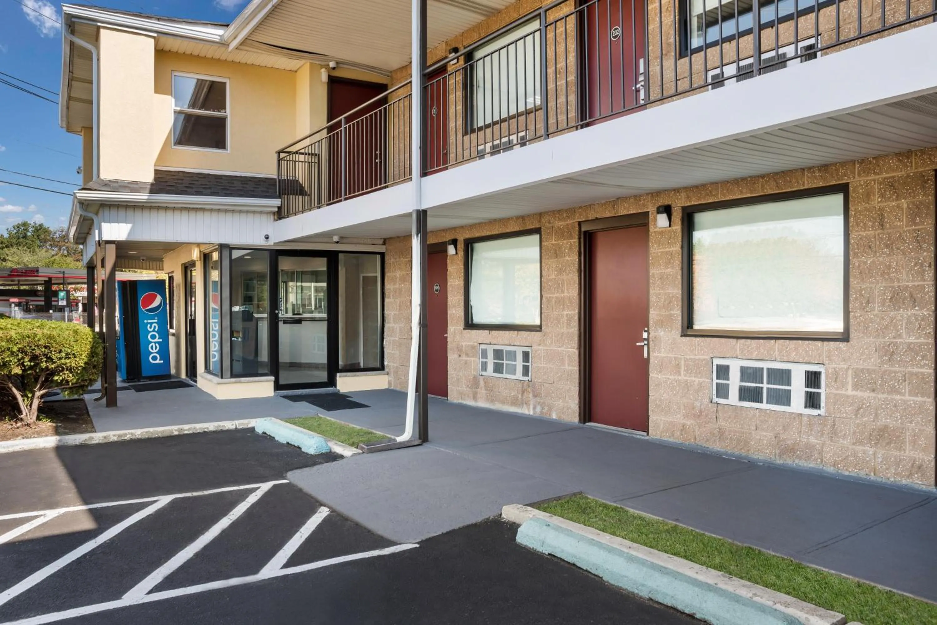 Red Carpet inn Edison