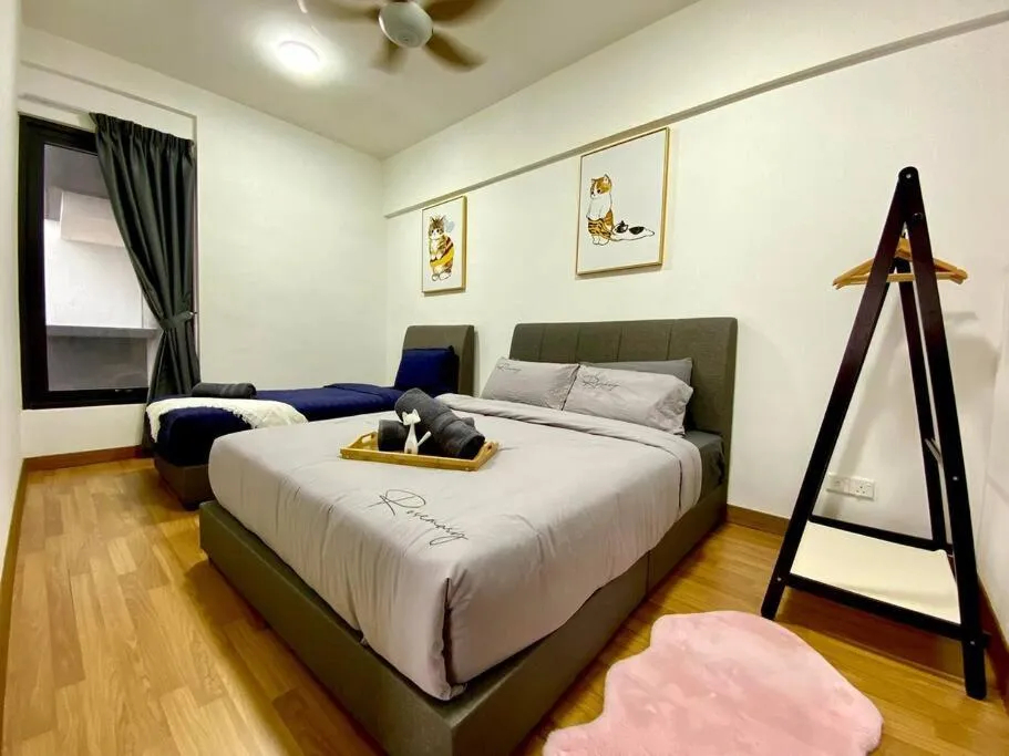 Bed in Tropicana 218 Macalister Sea & City View by stayCATion Homestay