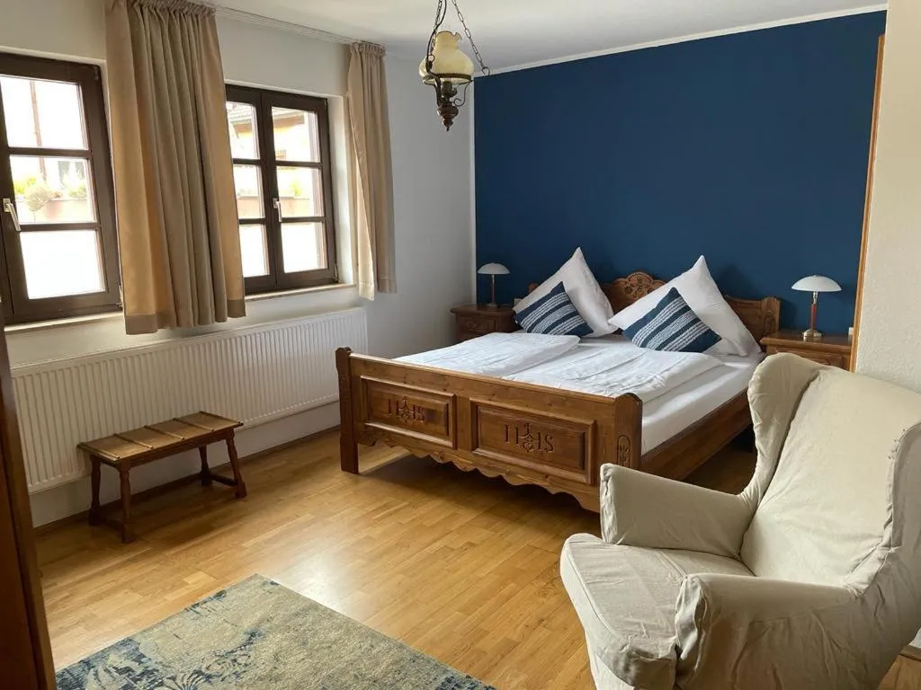 Bed in Hotel und Restaurant Neuhauser