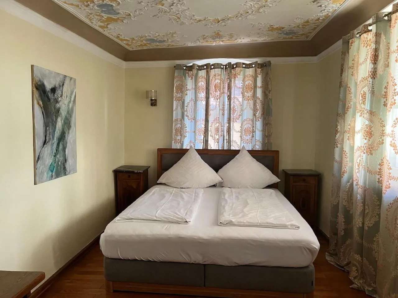 Bed in Hotel und Restaurant Neuhauser