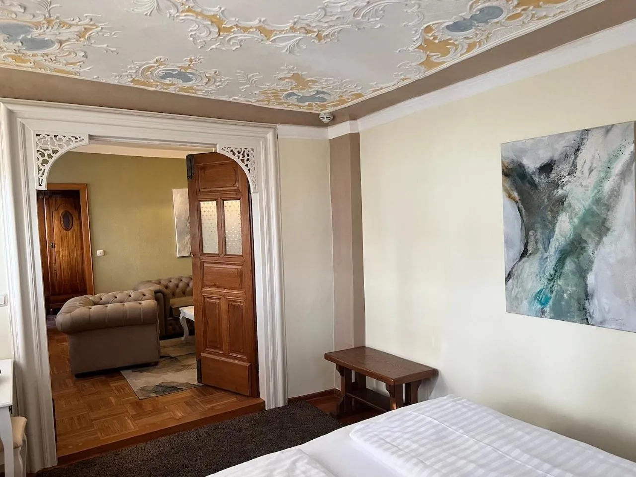 Bedroom, Bed in Hotel und Restaurant Neuhauser