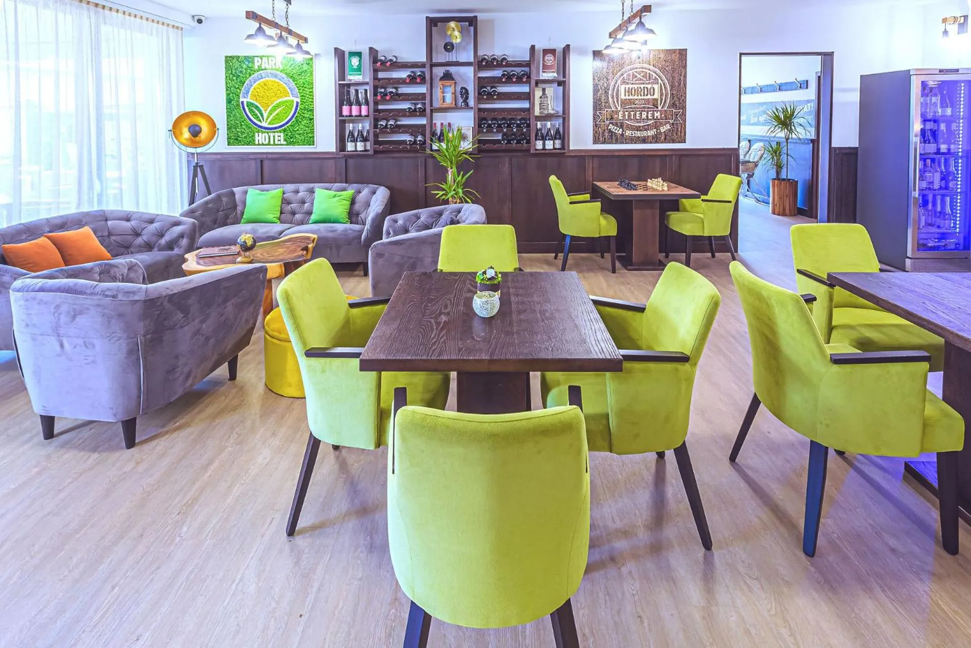 Lobby or reception in Park Hotel Bük-Bükfürdő