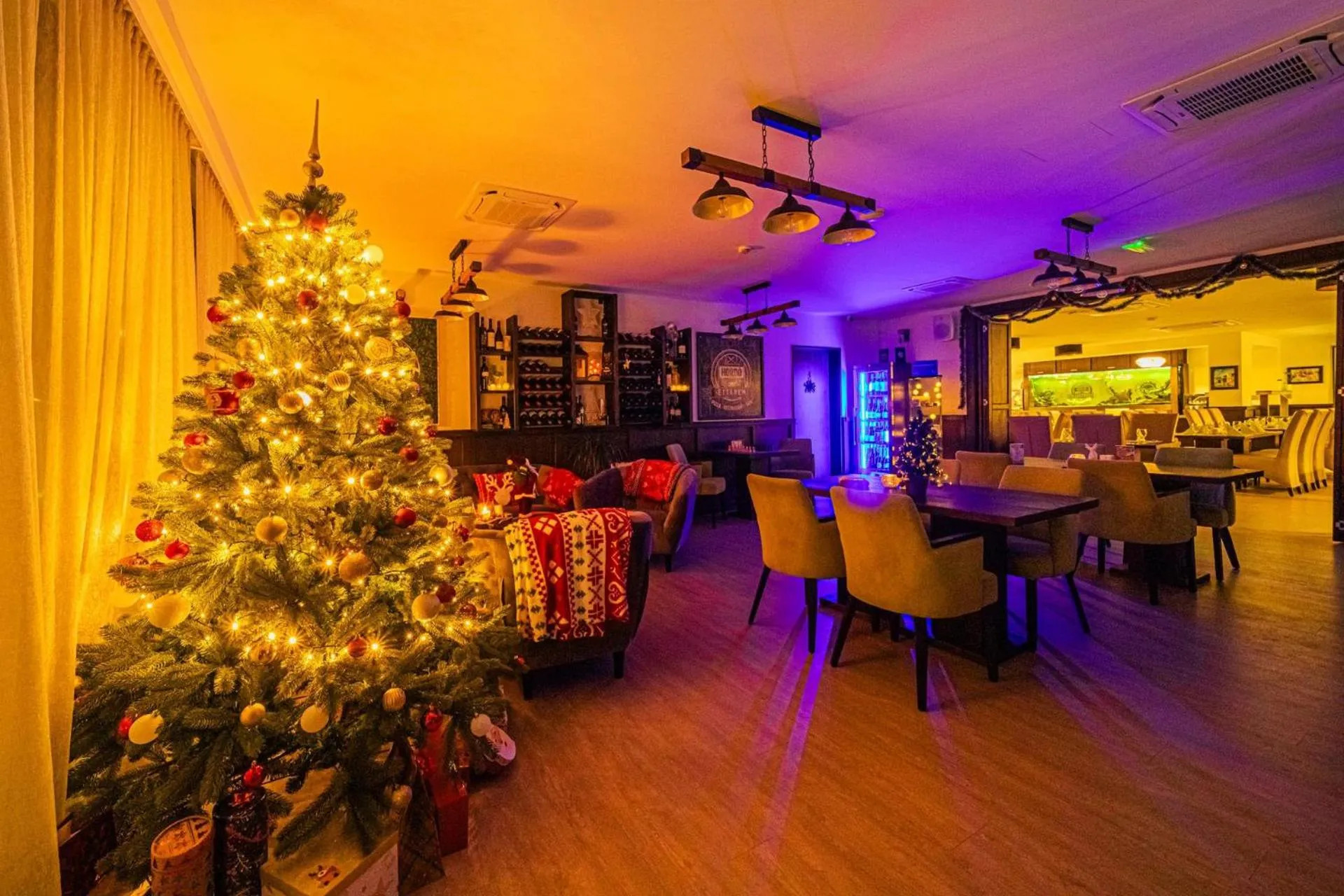 Lobby or reception in Park Hotel Bük-Bükfürdő