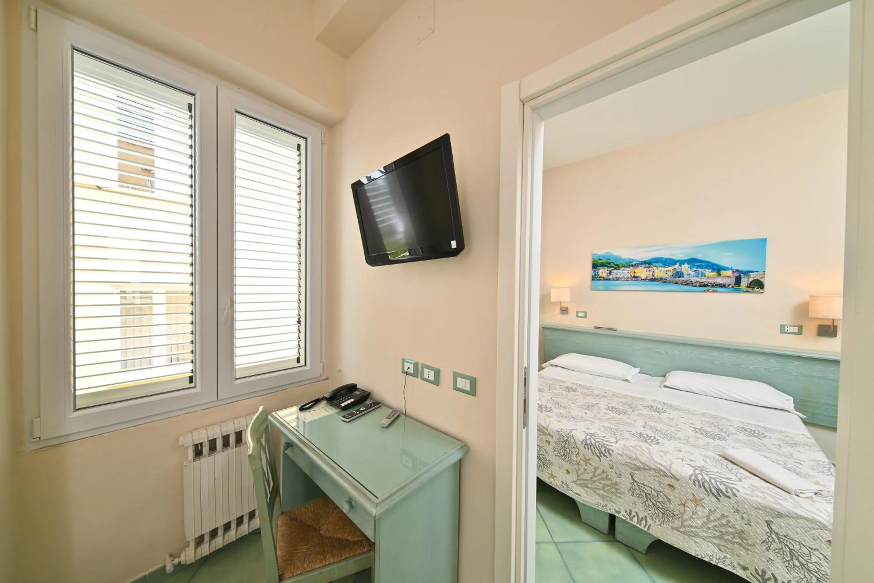 Photo of the whole room, Bed in Albergo Atlantic