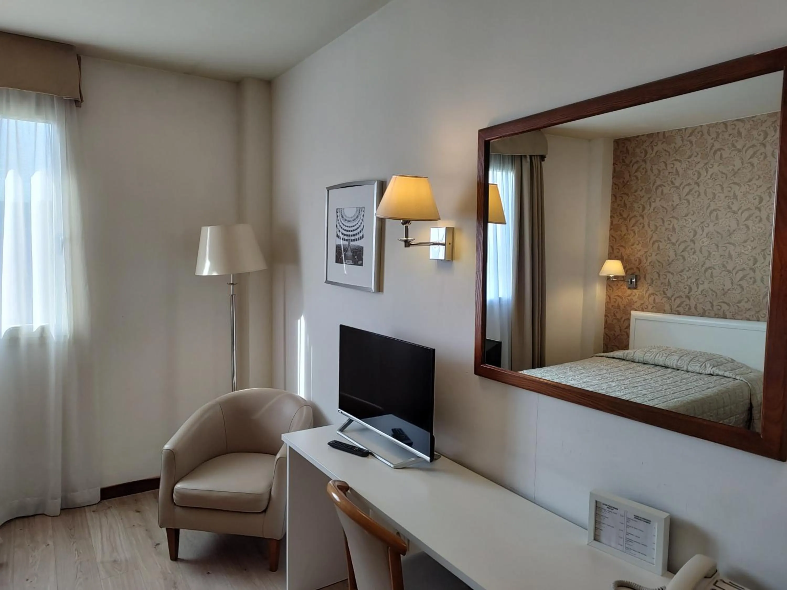 Bedroom, Bed in Hotel Datini