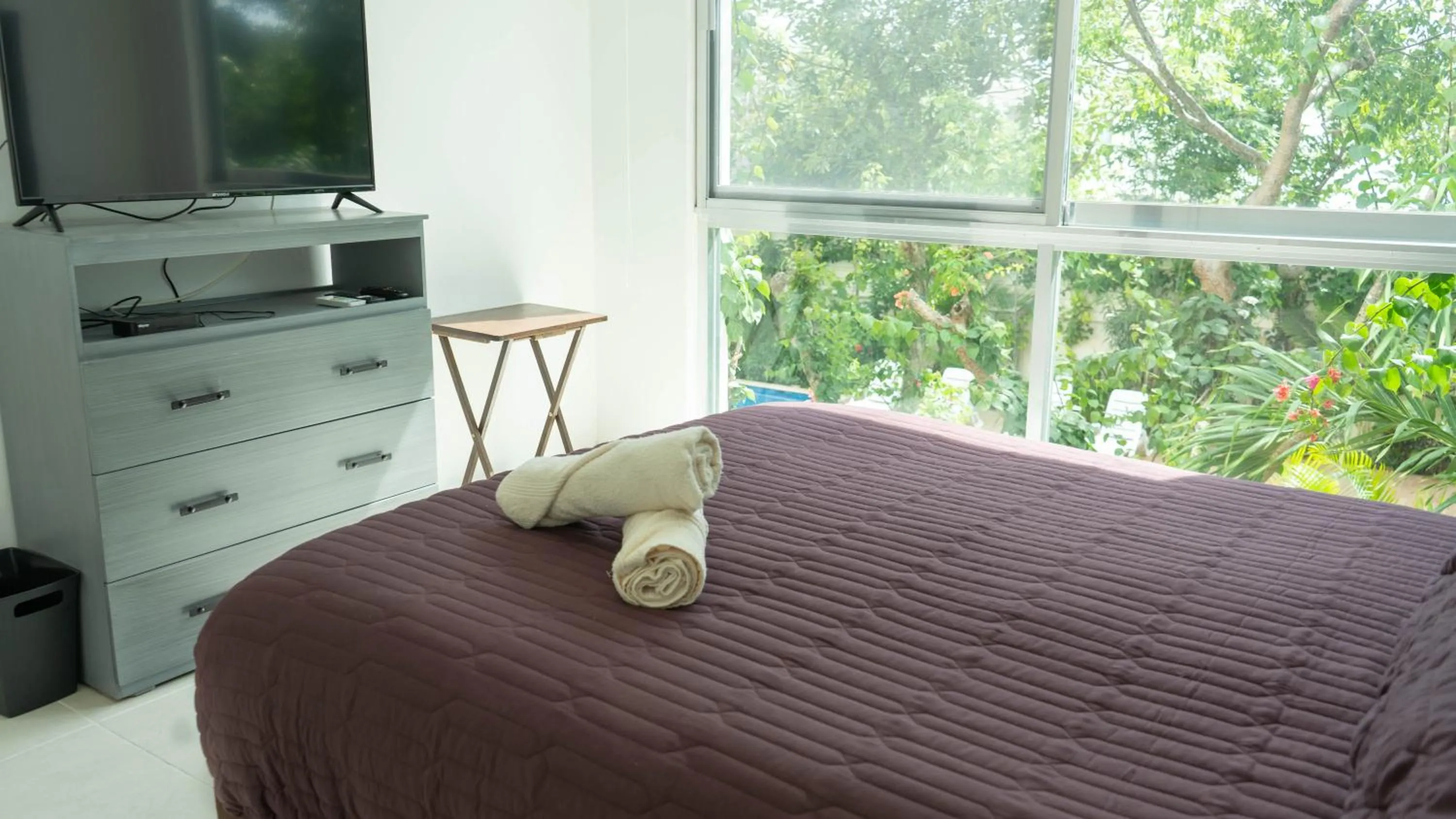 Bed in Oceanblue by Andiani Travel