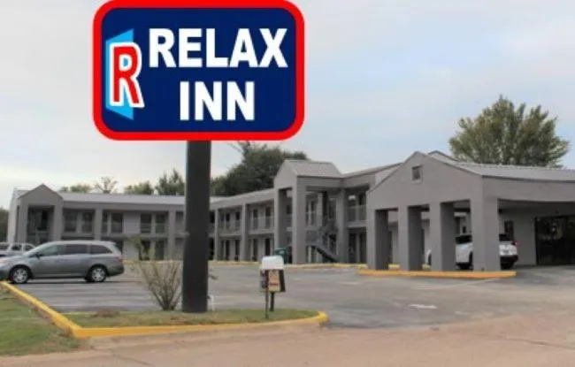Property building in Relax Inn Canton
